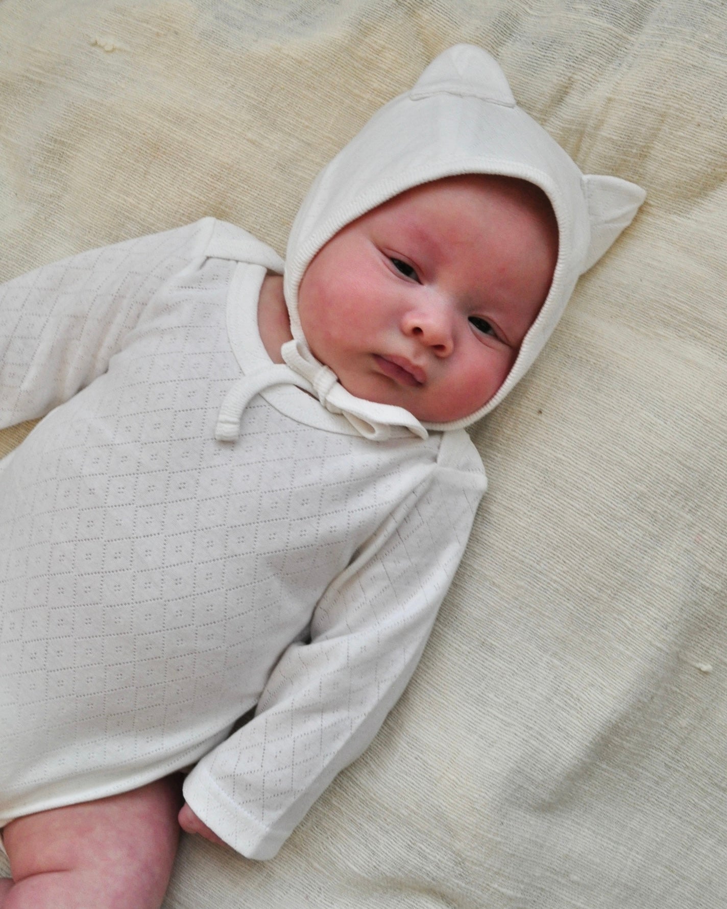 Eyelet Fraise Cat Ear Bonnet【110129】 (white)