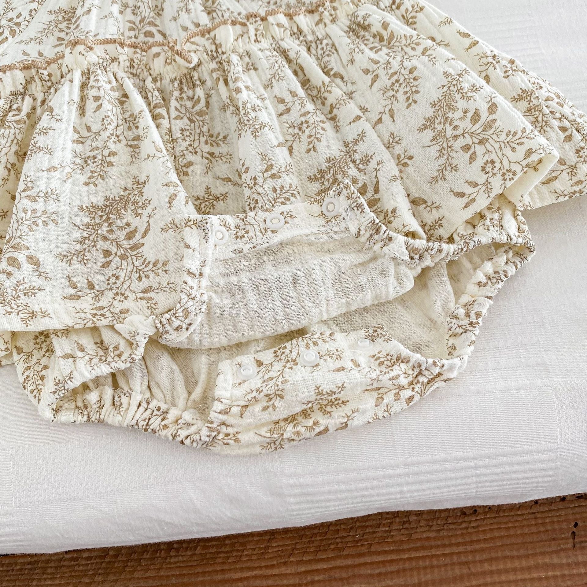 リーフフレアデザインロンパース【N3310】