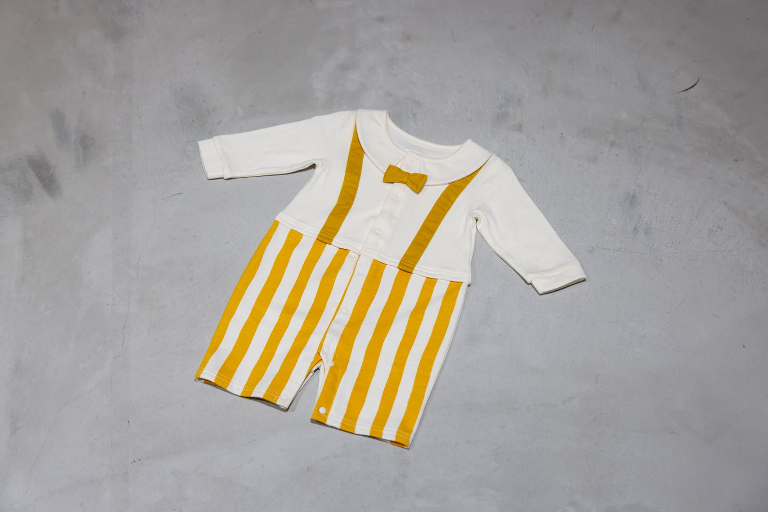 蝶ネクタイ襟付きカバーオール【110098】(Mustard)