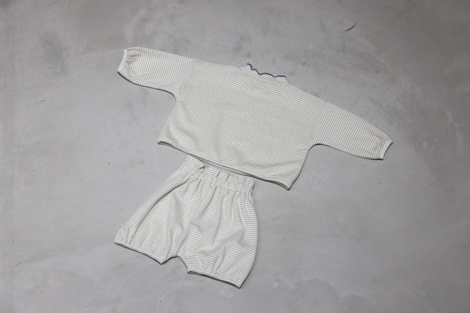 ストレッチボーダーモックネックTシャツ+パンツSET【110089】(Gray)