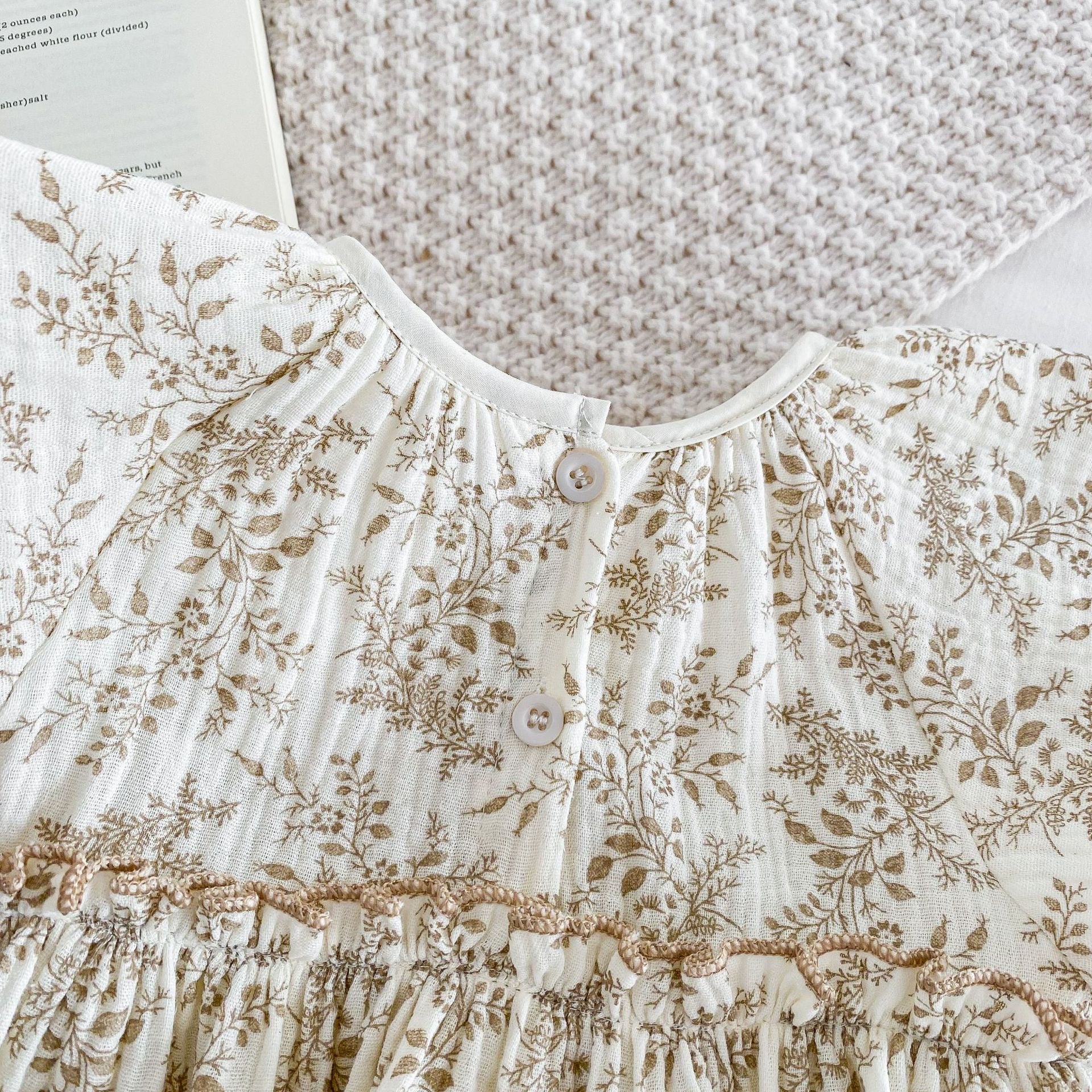 リーフフレアデザインロンパース【N3310】