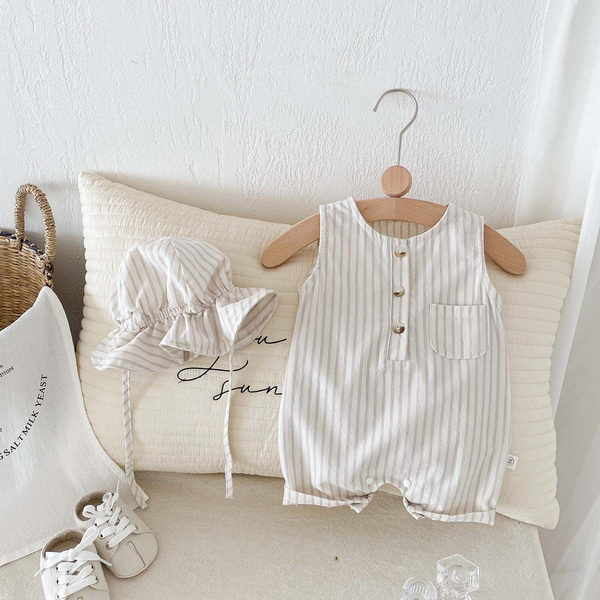 (予約商品)ストライプサロペット(帽子付き)【N3507】