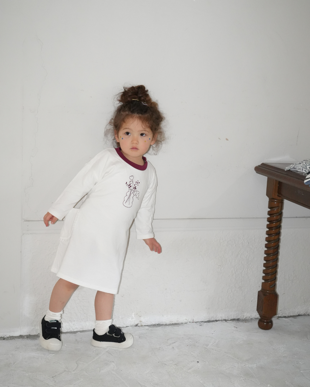 Botanical Embroidered T-Shirt One piece【110125】(white)