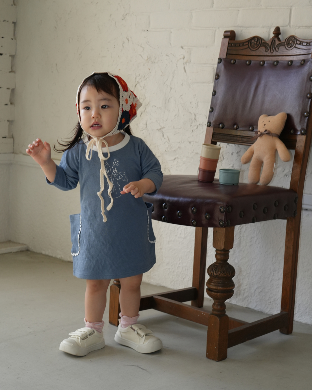 Botanical Embroidered T-Shirt One piece【110125】(blue)