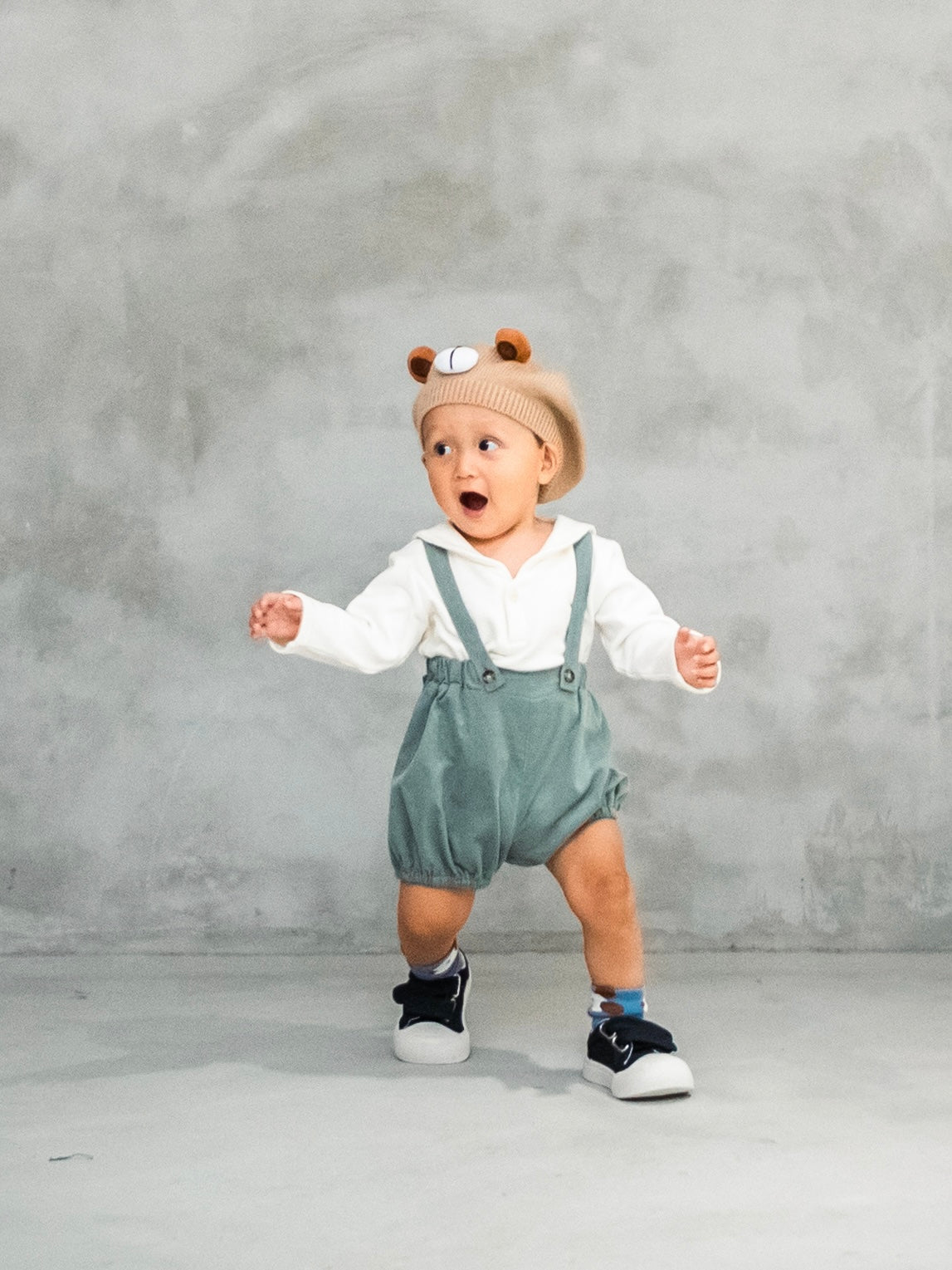 (pre-order) Bear Knit Beret