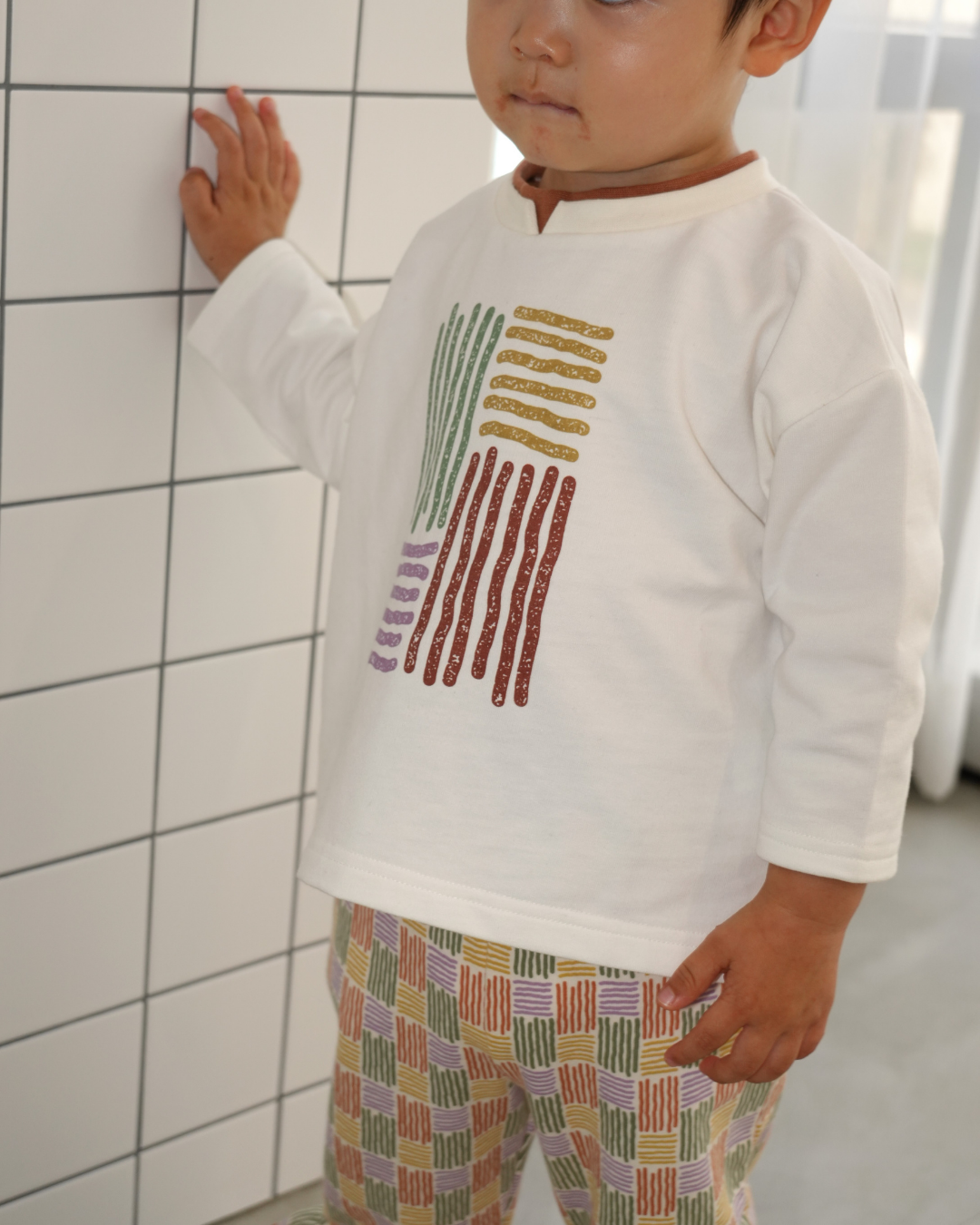 Hand-Drawn Stripe Sweatshirt【110351】