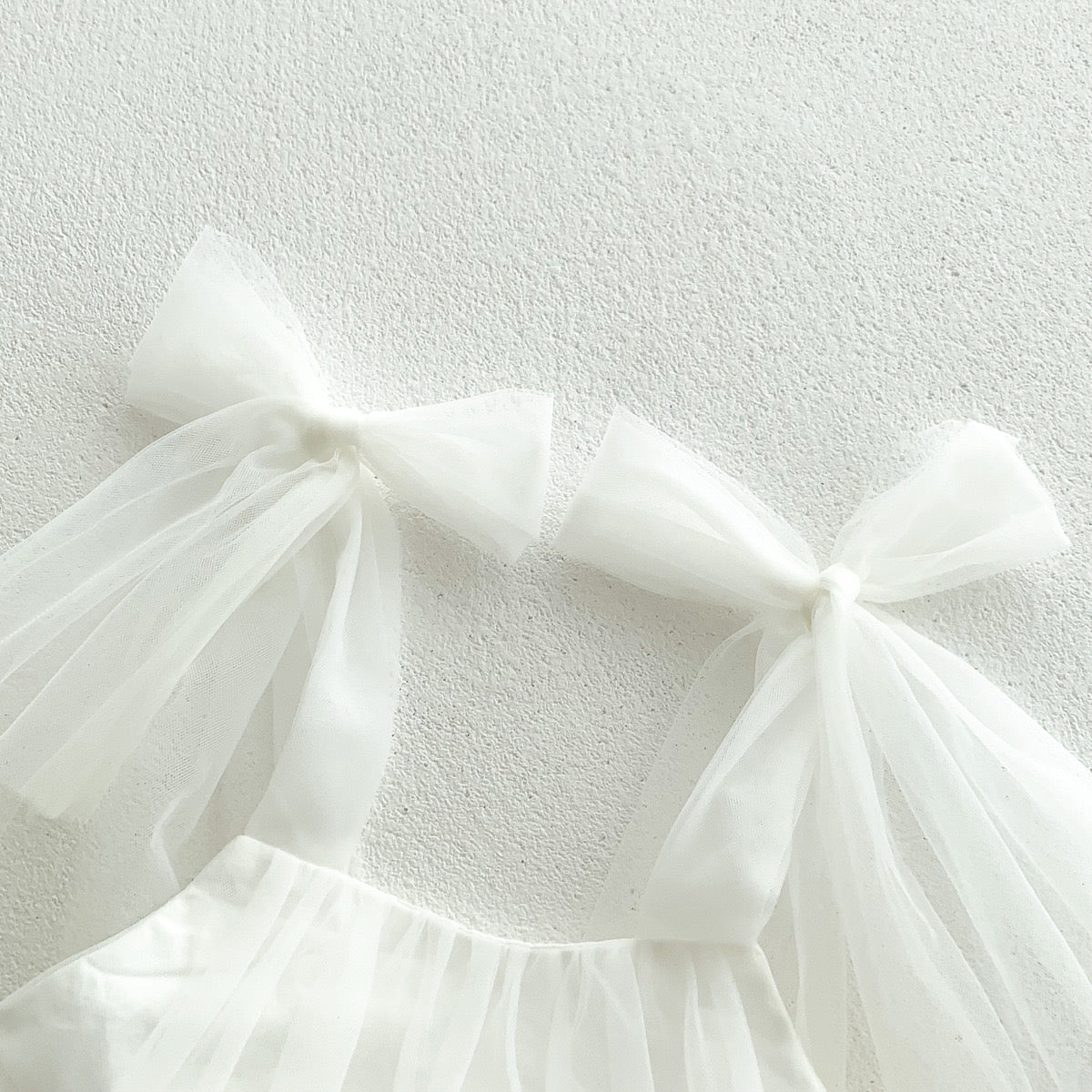 (予約商品)キャミソールワントーンリボンチュールワンピース【N3316】