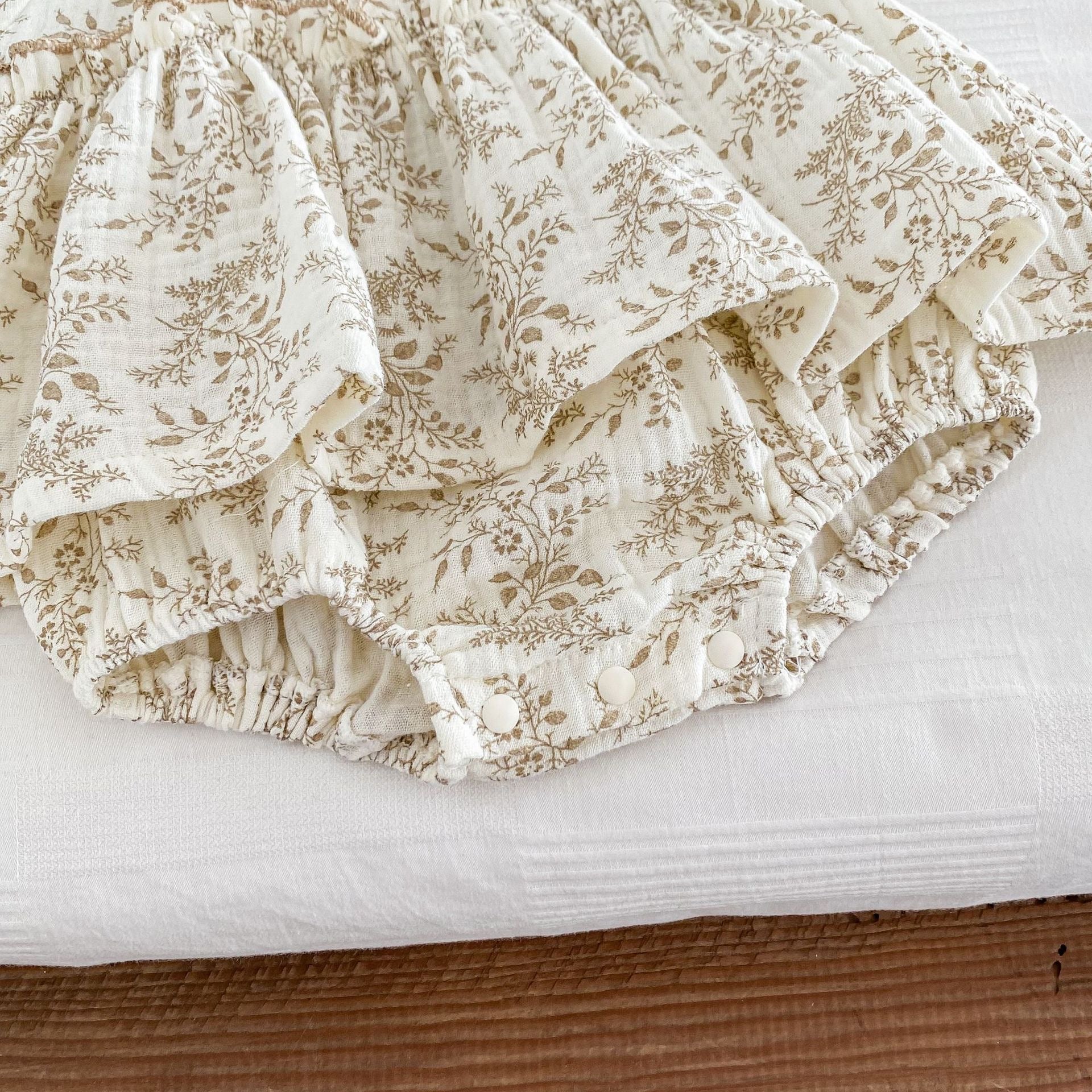 リーフフレアデザインロンパース【N3310】