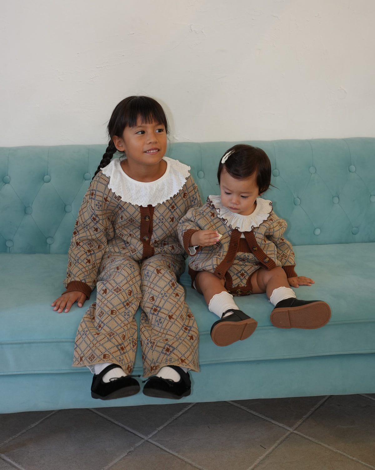 Pixel Art Knit Cardigan【110602】