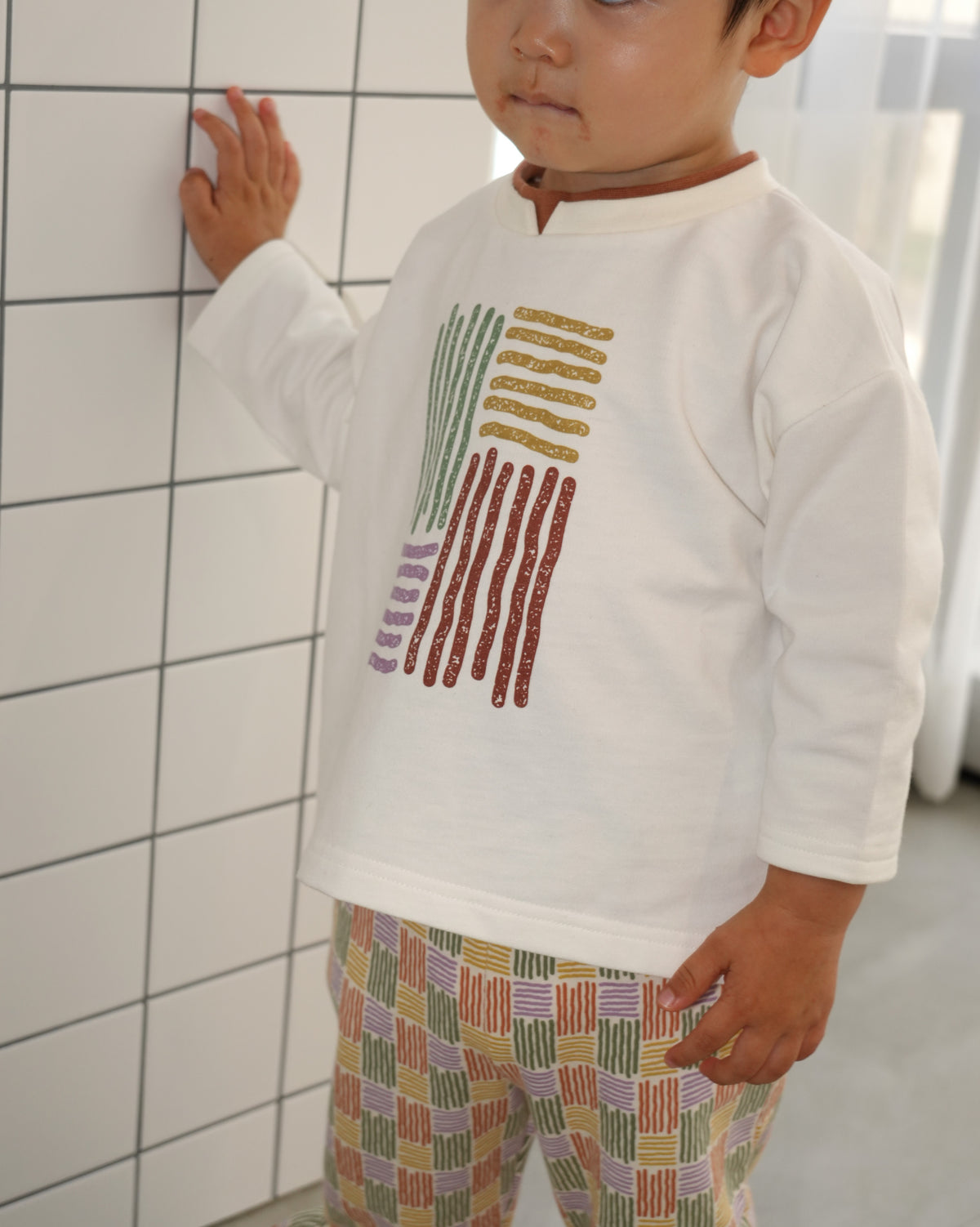 Hand-Drawn Stripe Sweatshirt【110351】