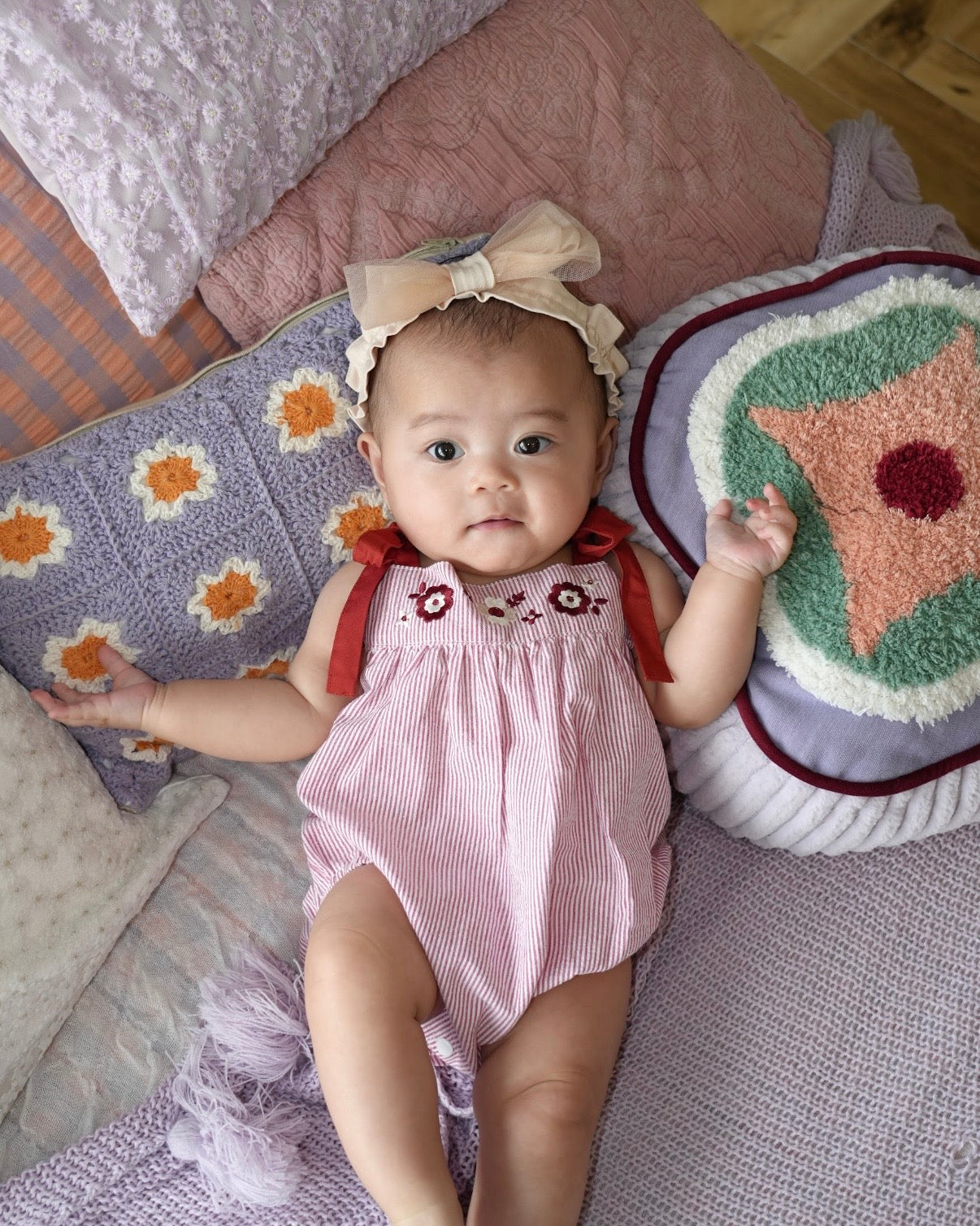 Floral Embroidered Stripe Rompers
【110275】 (Red)