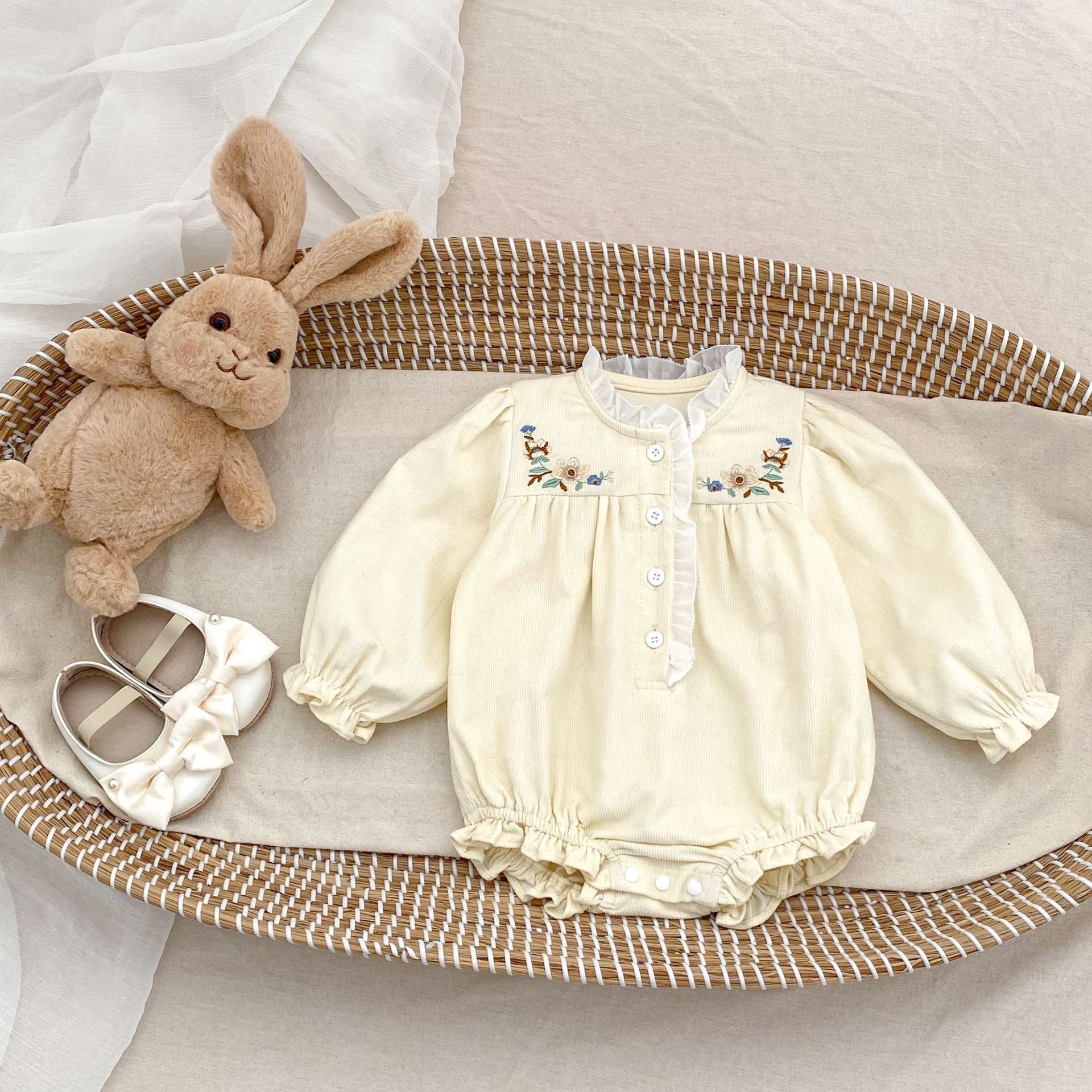 (予約商品)花柄レースデザインロンパース【N3473】