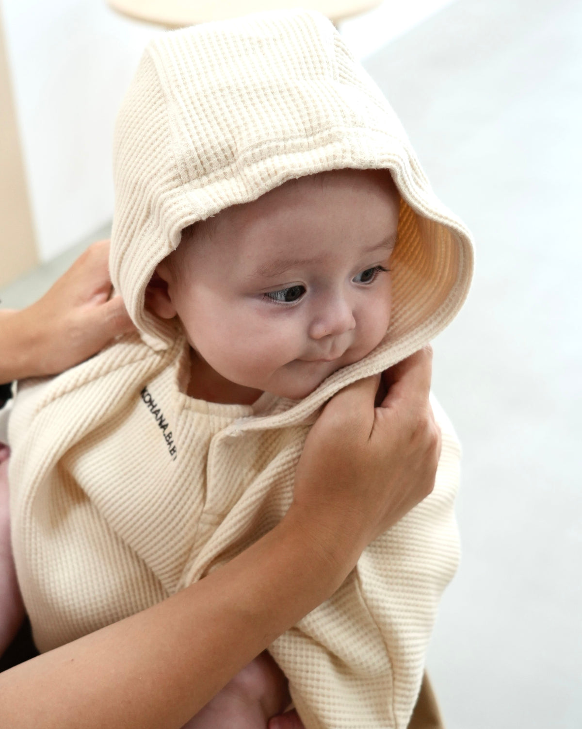 Waffle Logo Embroidery Hooded Poncho【110334】