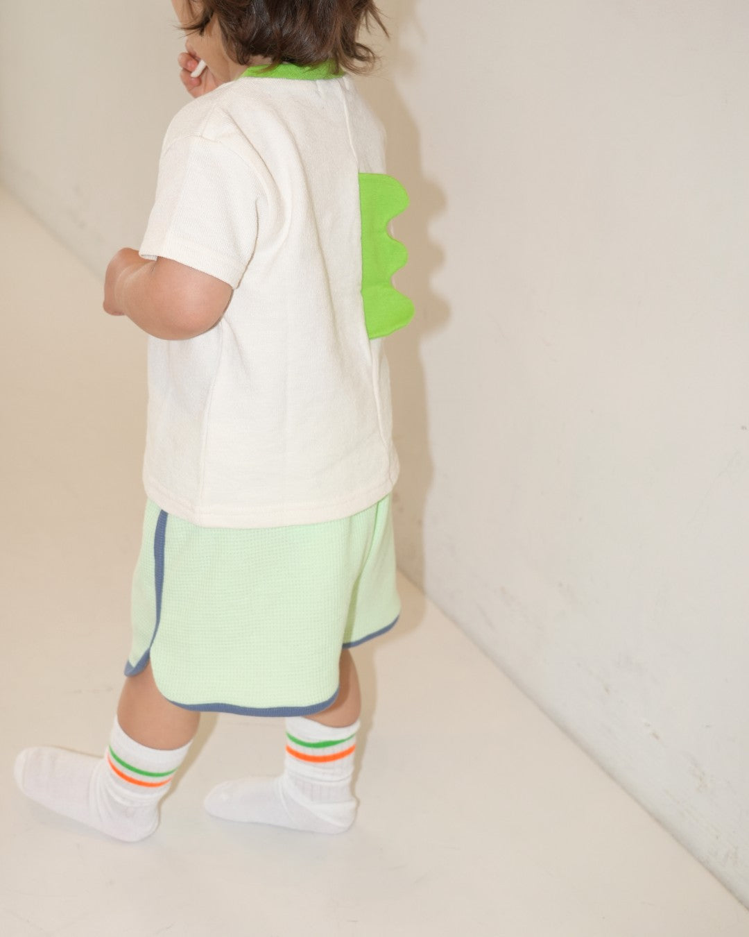 Kohana saurus Neon T-Shirt【110256】 (White)