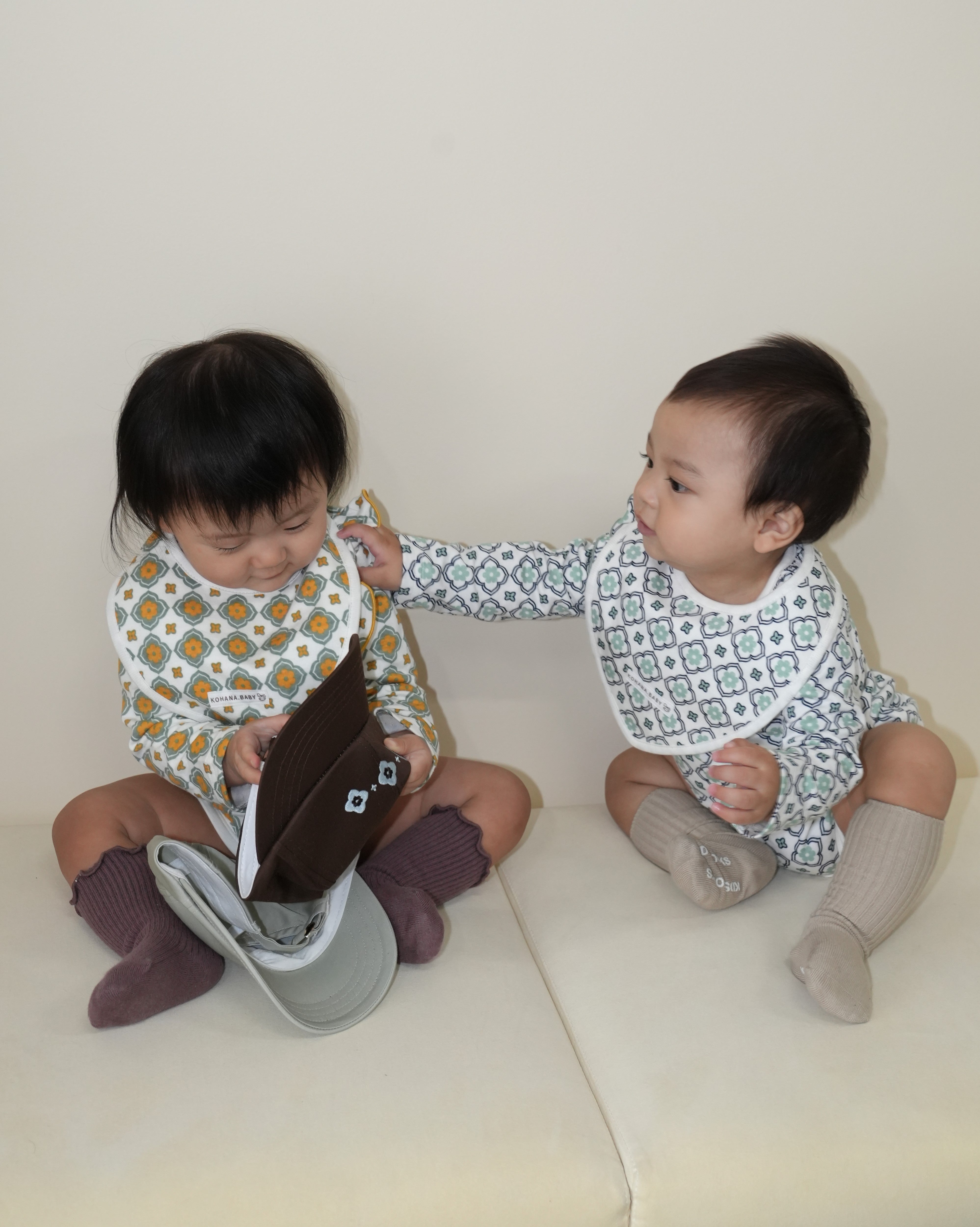 Vintage Tile Pattern Bib【110114】 (green)
