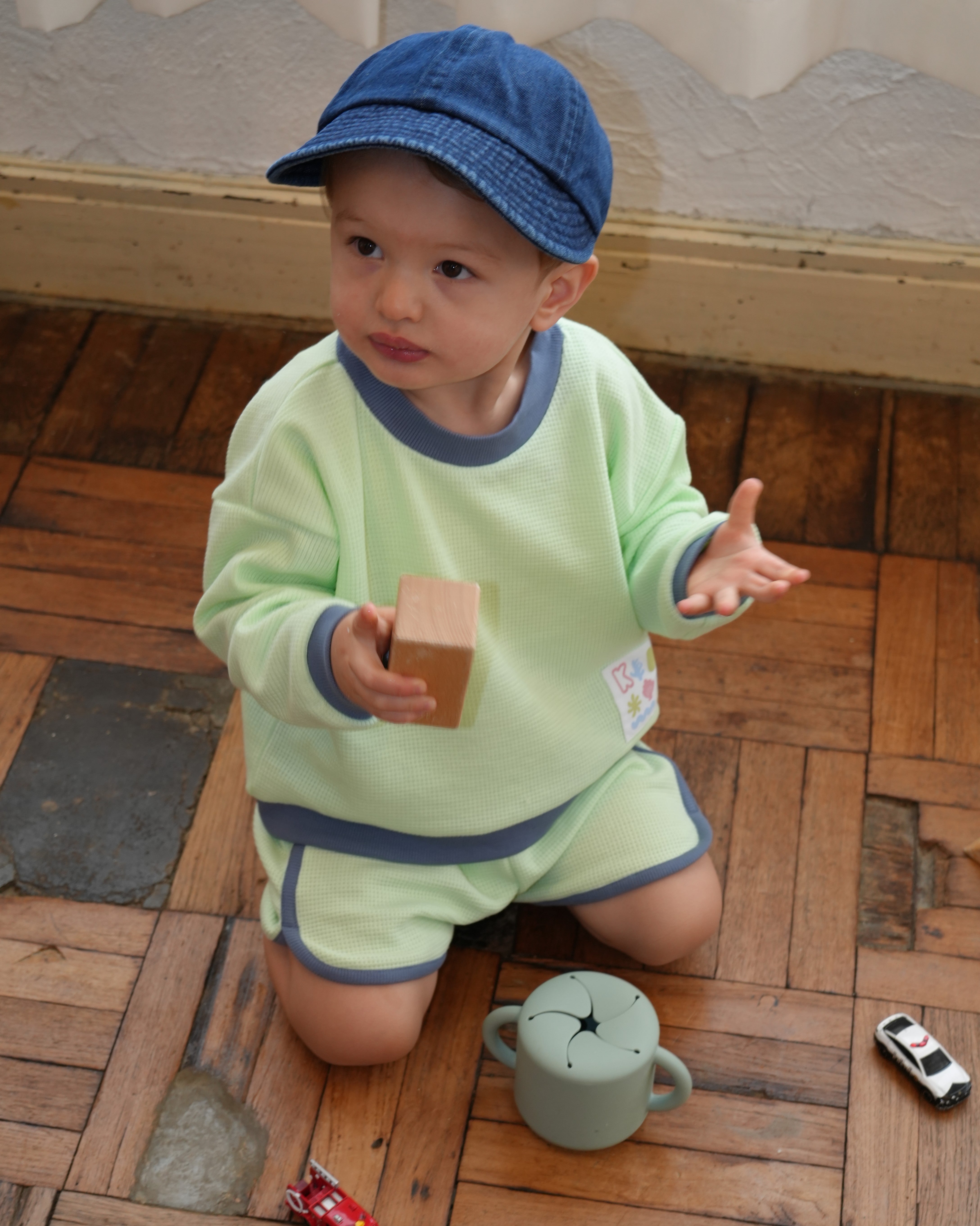 Neon Color Sweatshirt【110200】(green)