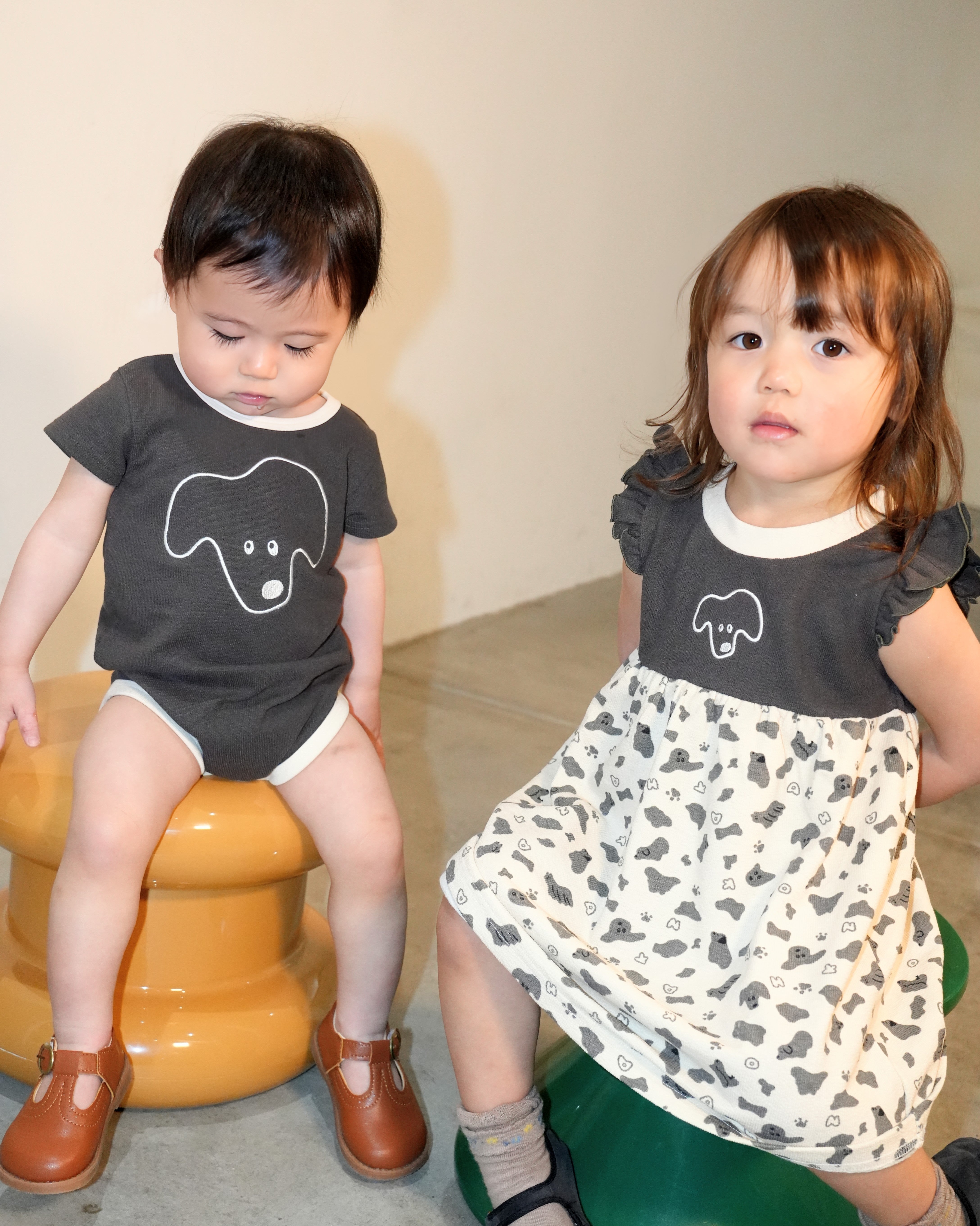 Monotone Dog Embroidered Rompers【110244】