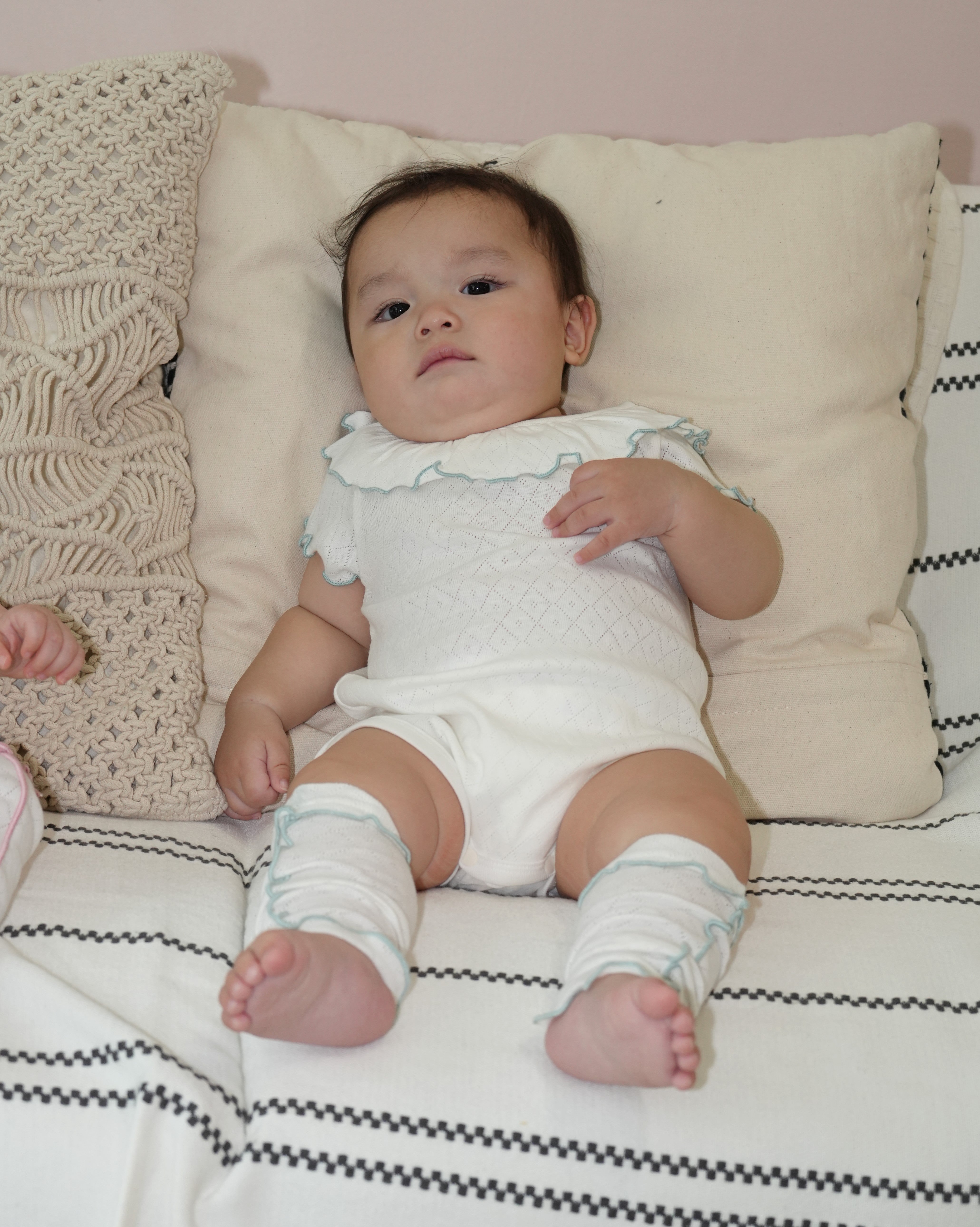 Eyelet Fraise Leg Warmers【110216】 (Off White)