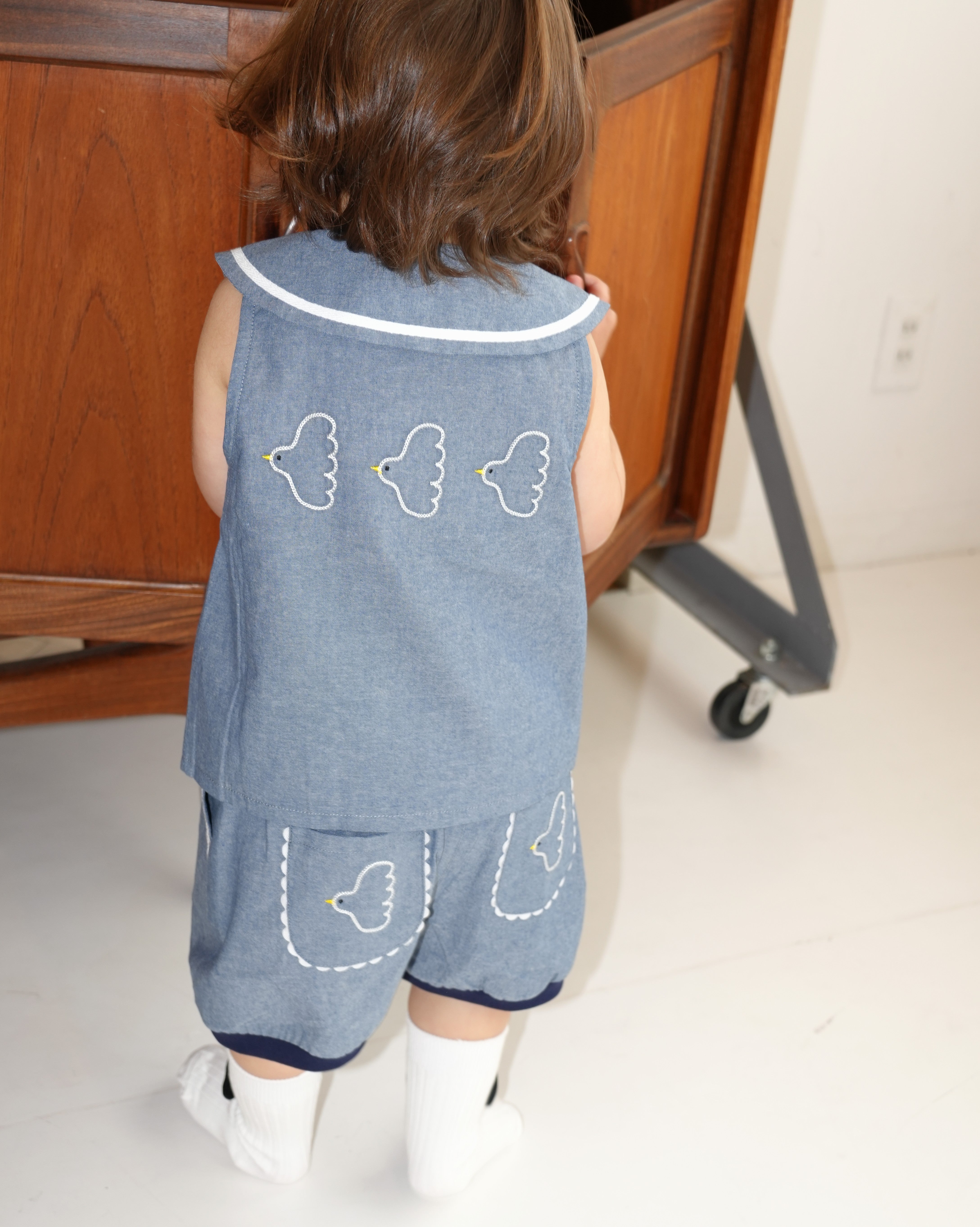 Dungaree Seagull Embroidered Sleeveless Shirt 【110263】