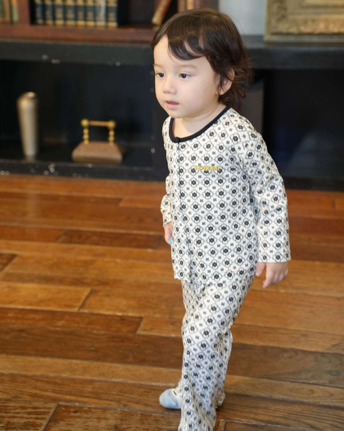 All-Over Print Flared Pants【110509】 (black)