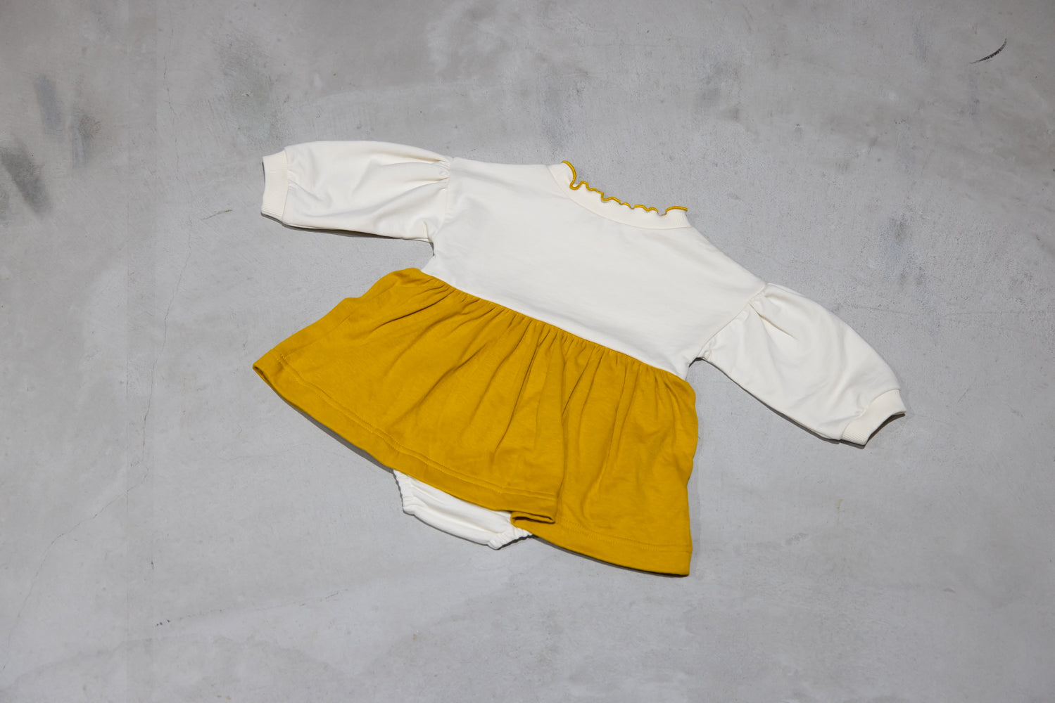 (Pre-order item) Floral Romper with Skirt [110079] (Mustard) 