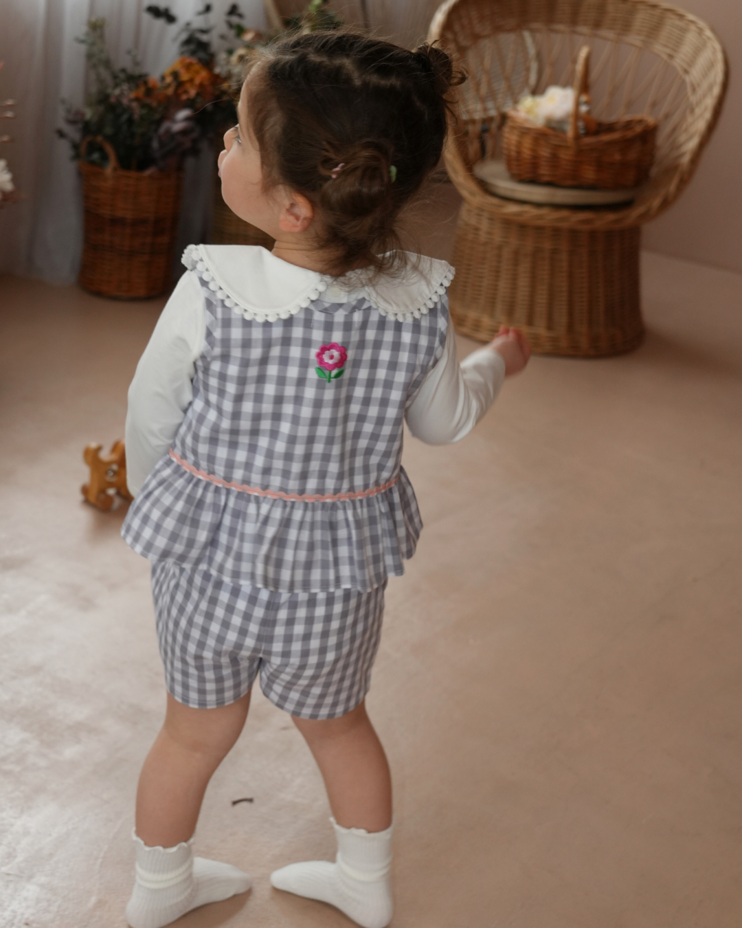 Gingham Ribbon Vest Set up【110206】 (gray)