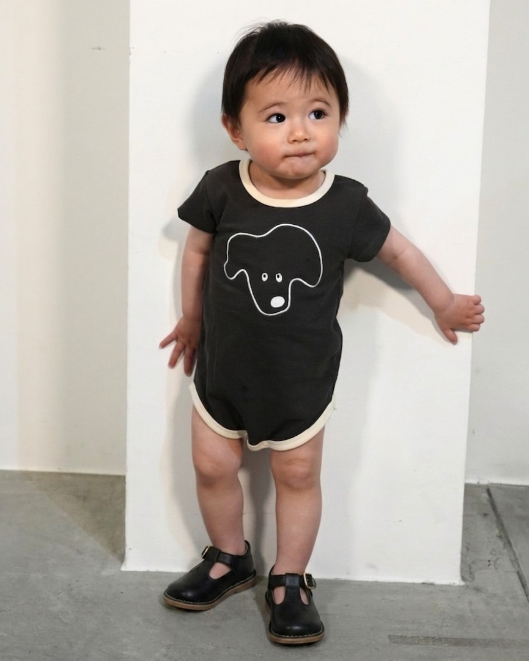Monotone Dog Embroidered Rompers【110244】