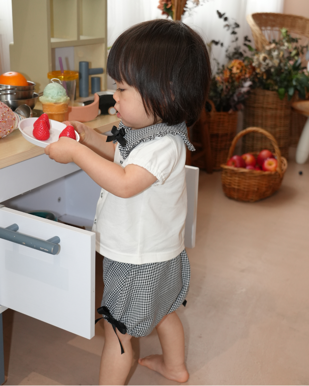 Check Collar Frill Puff Sleeve Shirt & Pants set【110214】 (black)