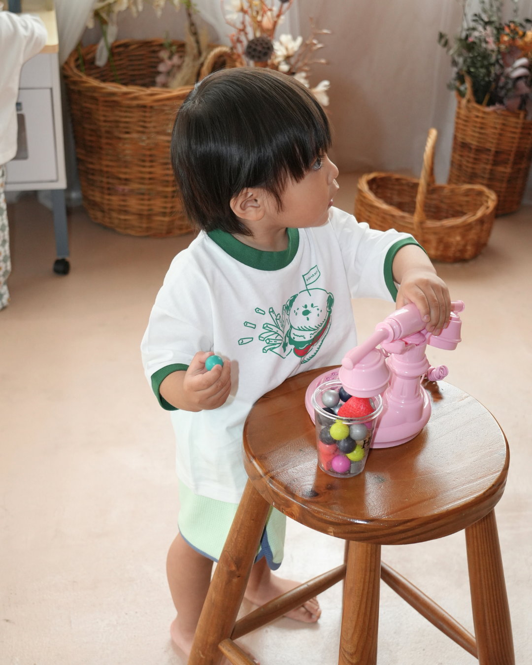 Hamburger Dog Ringer T-Shirt【110135】 (green)