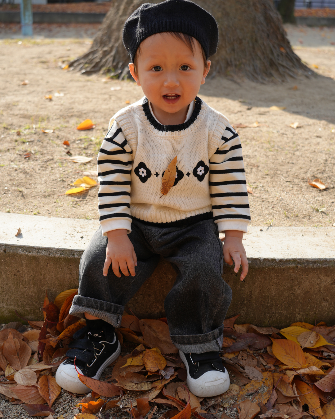 Monochrome Vintage Tile Knit Vest