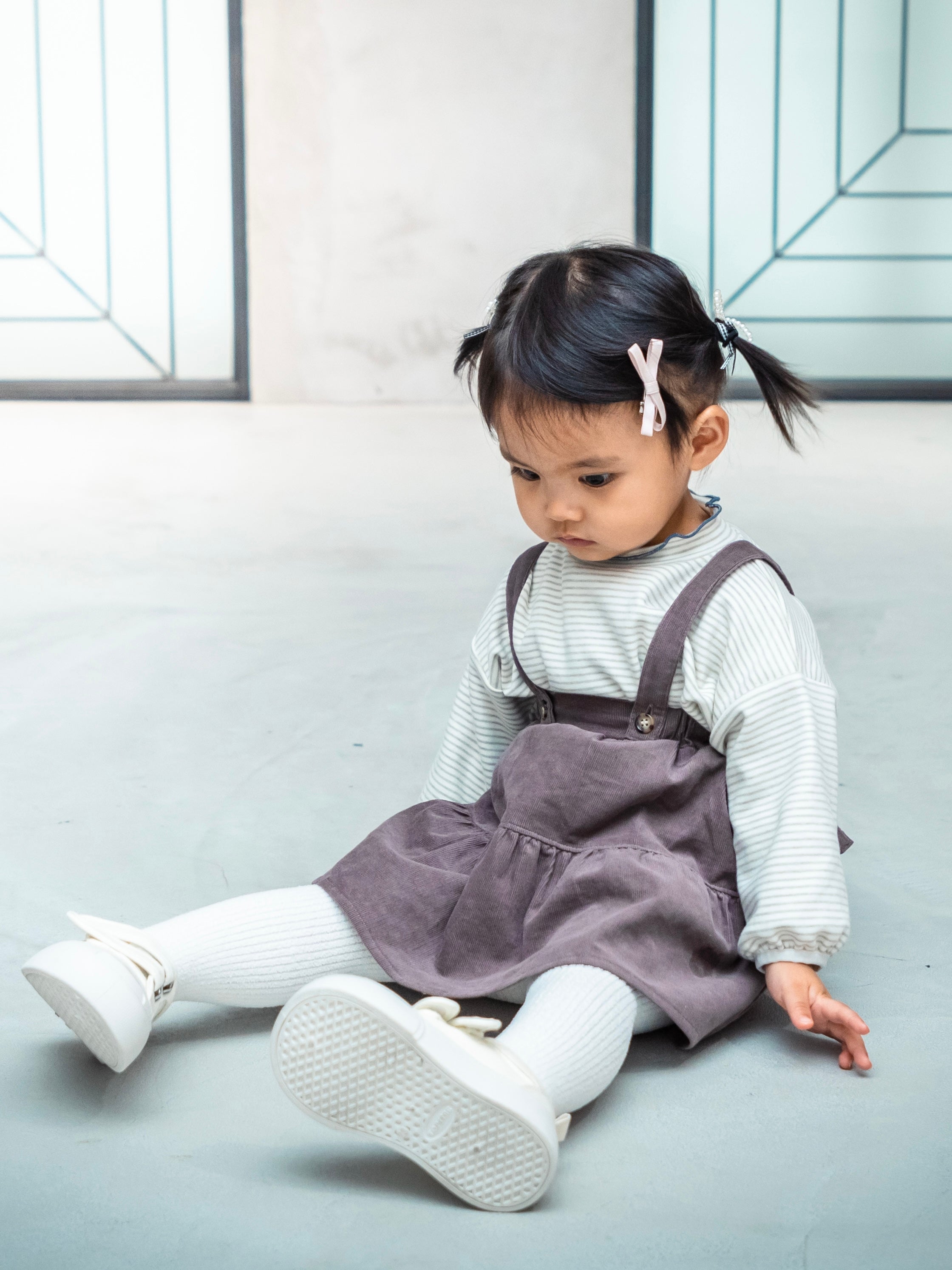 (Pre-order) Shirt Collar Skirt with Suspenders [110094] (Gray) 