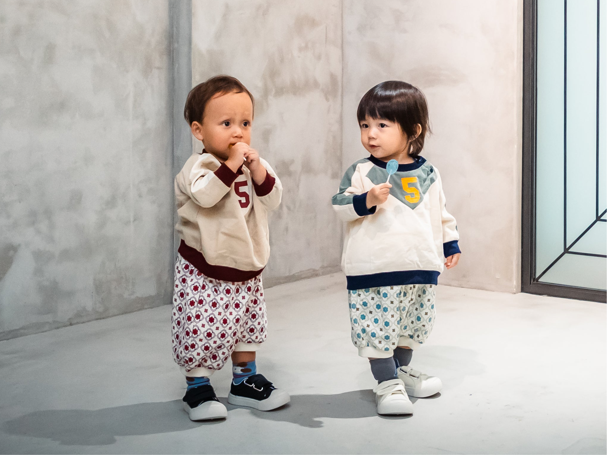 (Pre-order) Vintage Tile Pattern Pants [110096] (Red) 