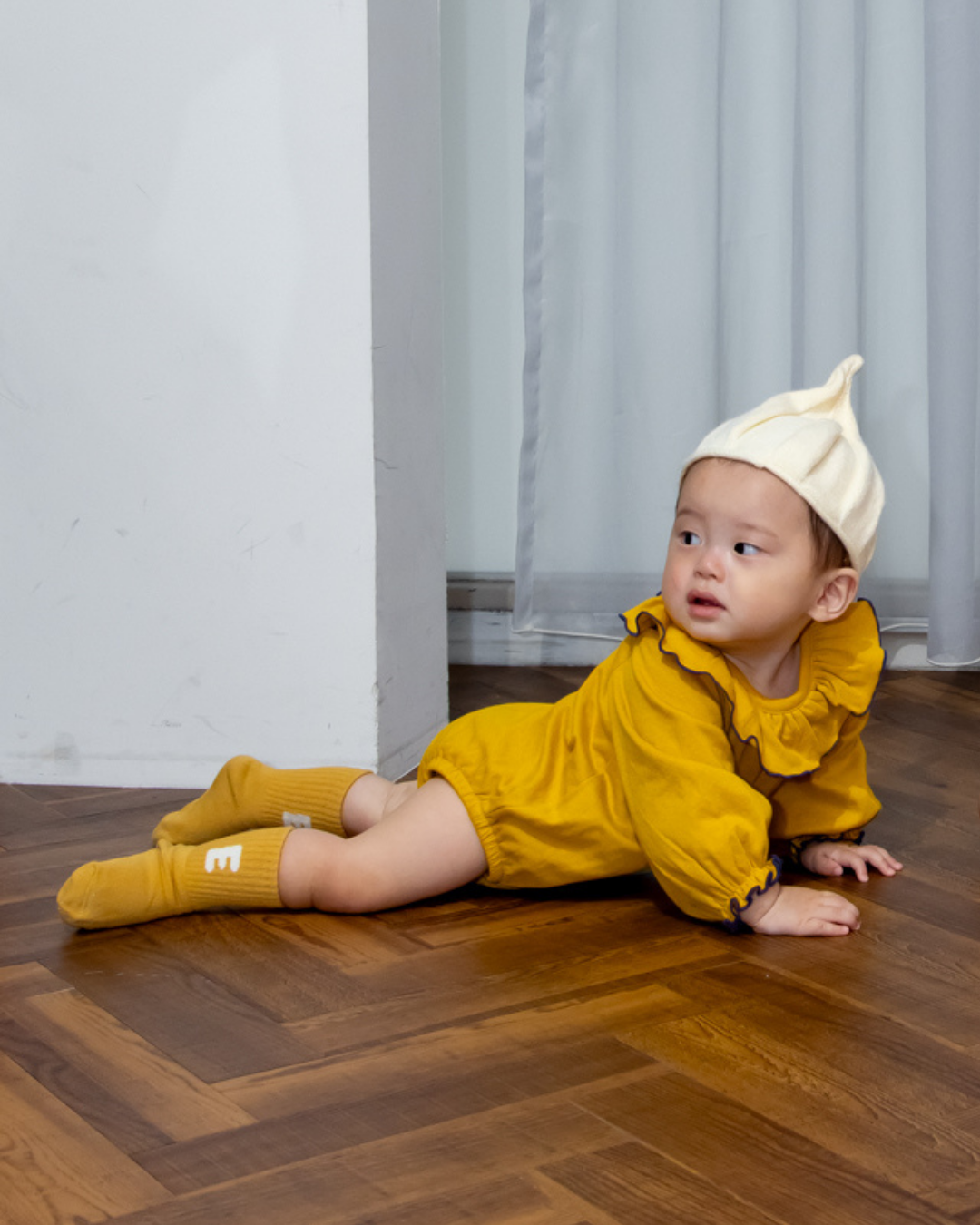(Pre-order item) Ruffled Collar Romper [110082] (Mustard) 