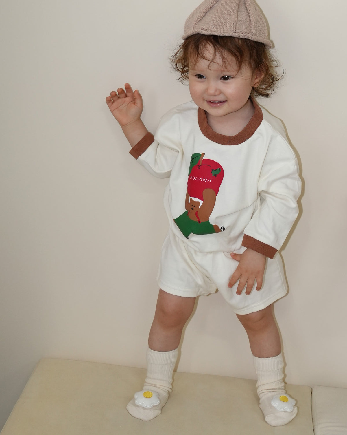 Bear Apple Illustration Smooth Rompers【110374】 (white)