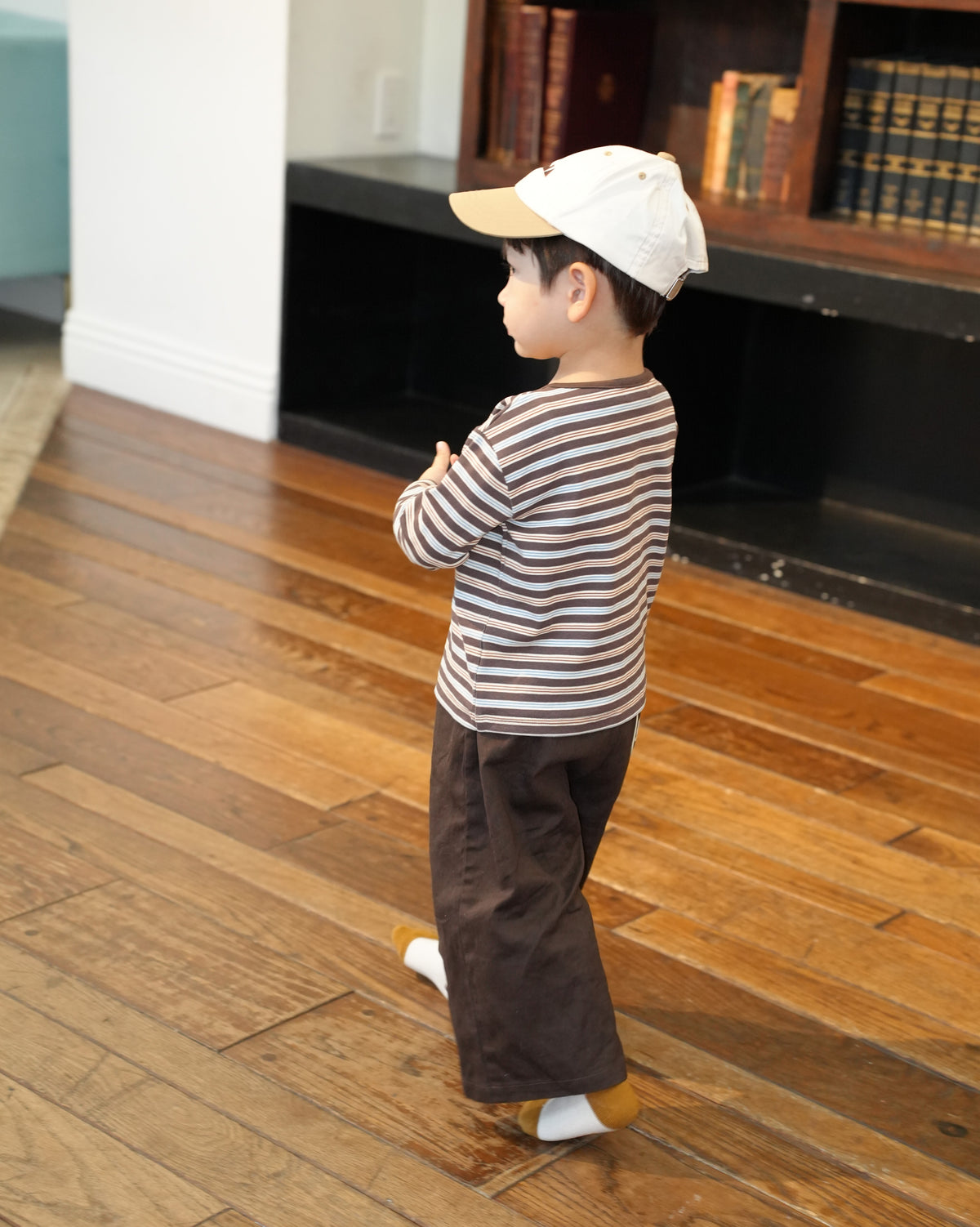 [110511] (brown)