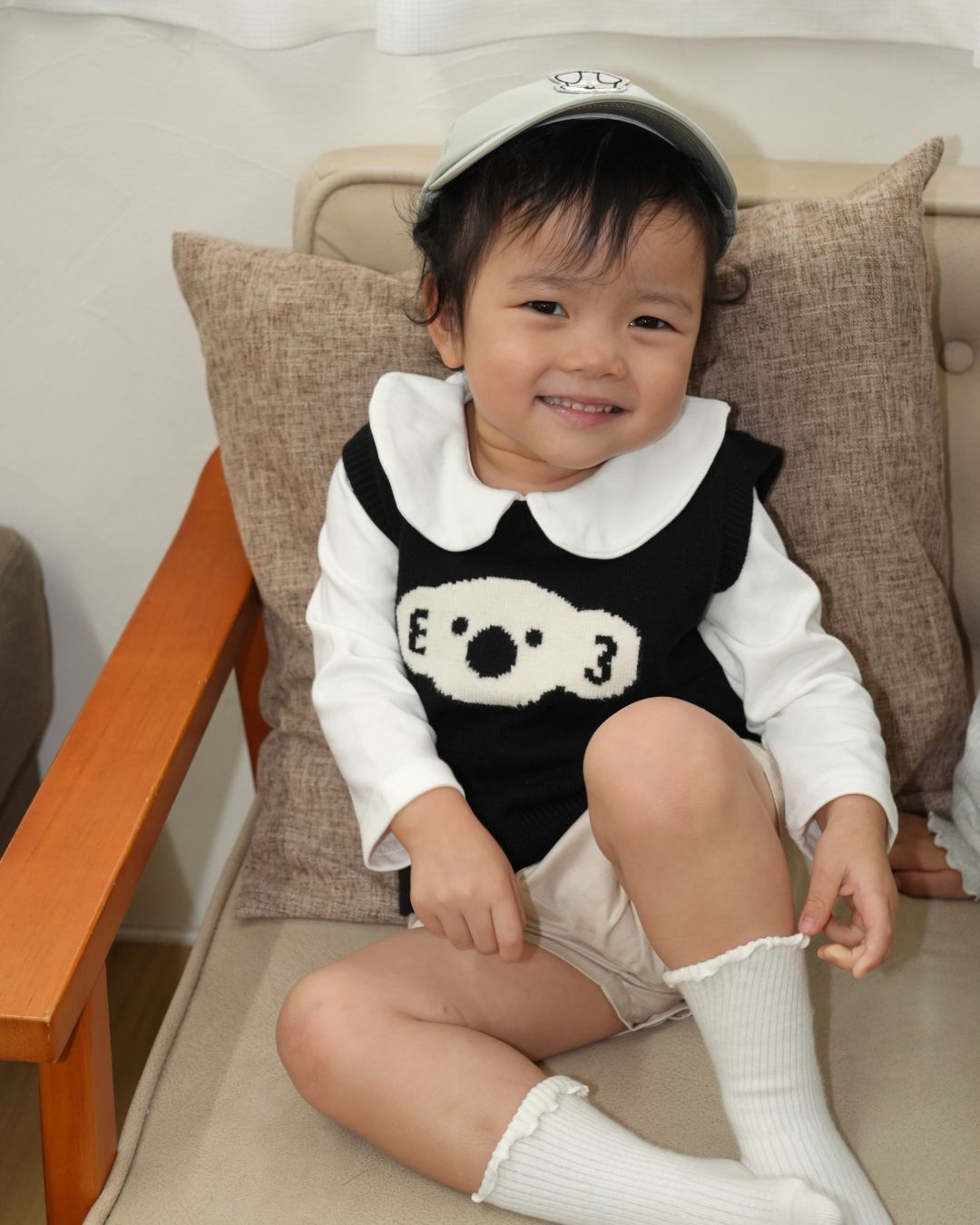 Koala Knit Vest【110323】 (black)
