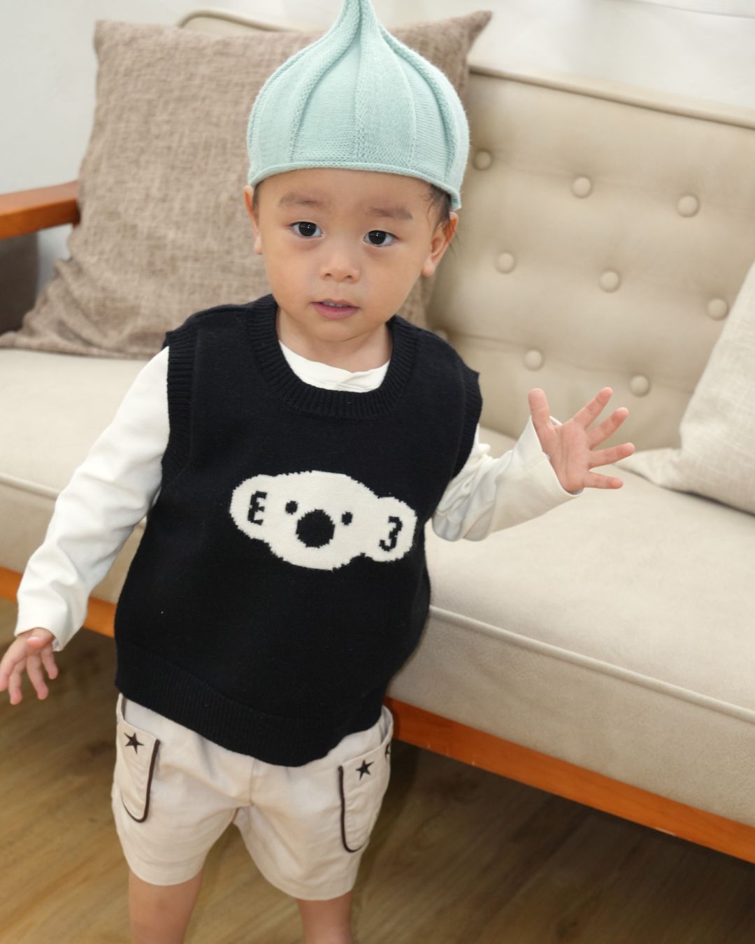 Koala Knit Vest【110323】 (black)