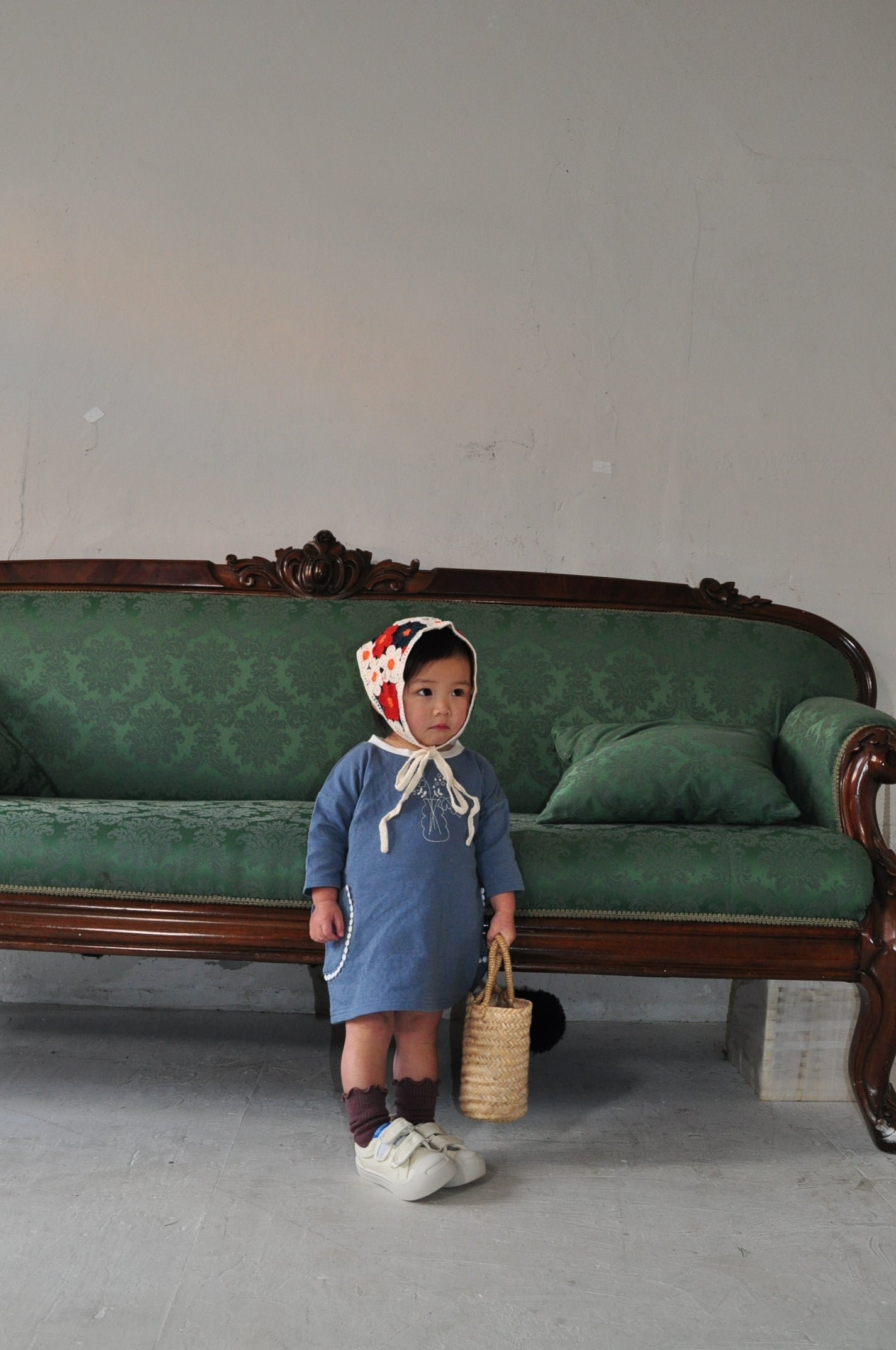 Botanical Embroidered T-Shirt One piece【110125】(blue)