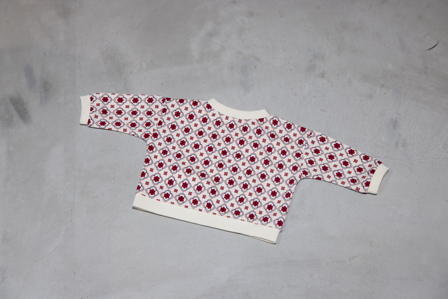 (Pre-order) Vintage Tile Pattern Sweatshirt [110095] (Red) 