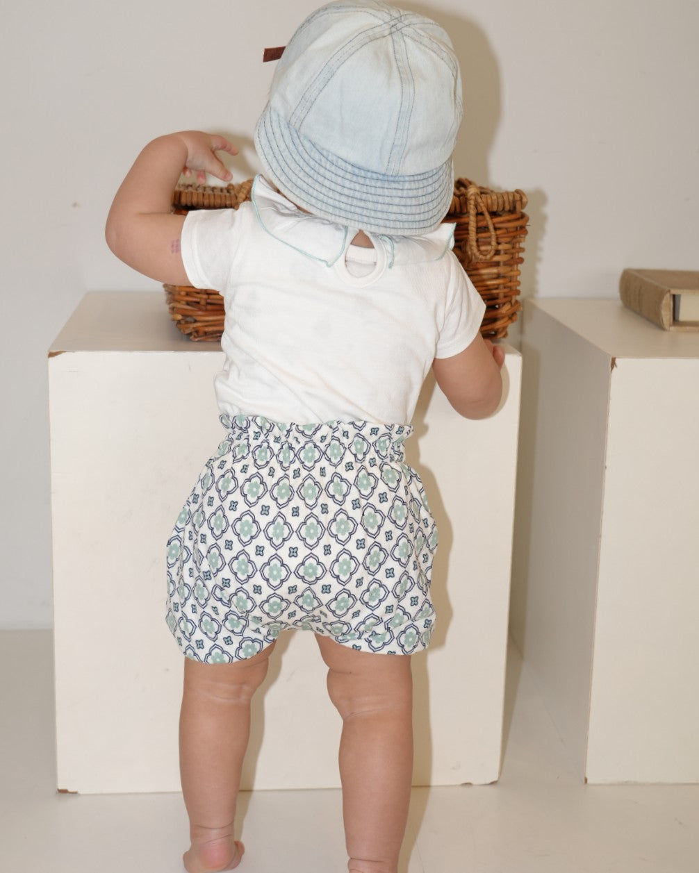 Vintage Tile Ruffle Collar T-Shirt Set【110223】 (Green)