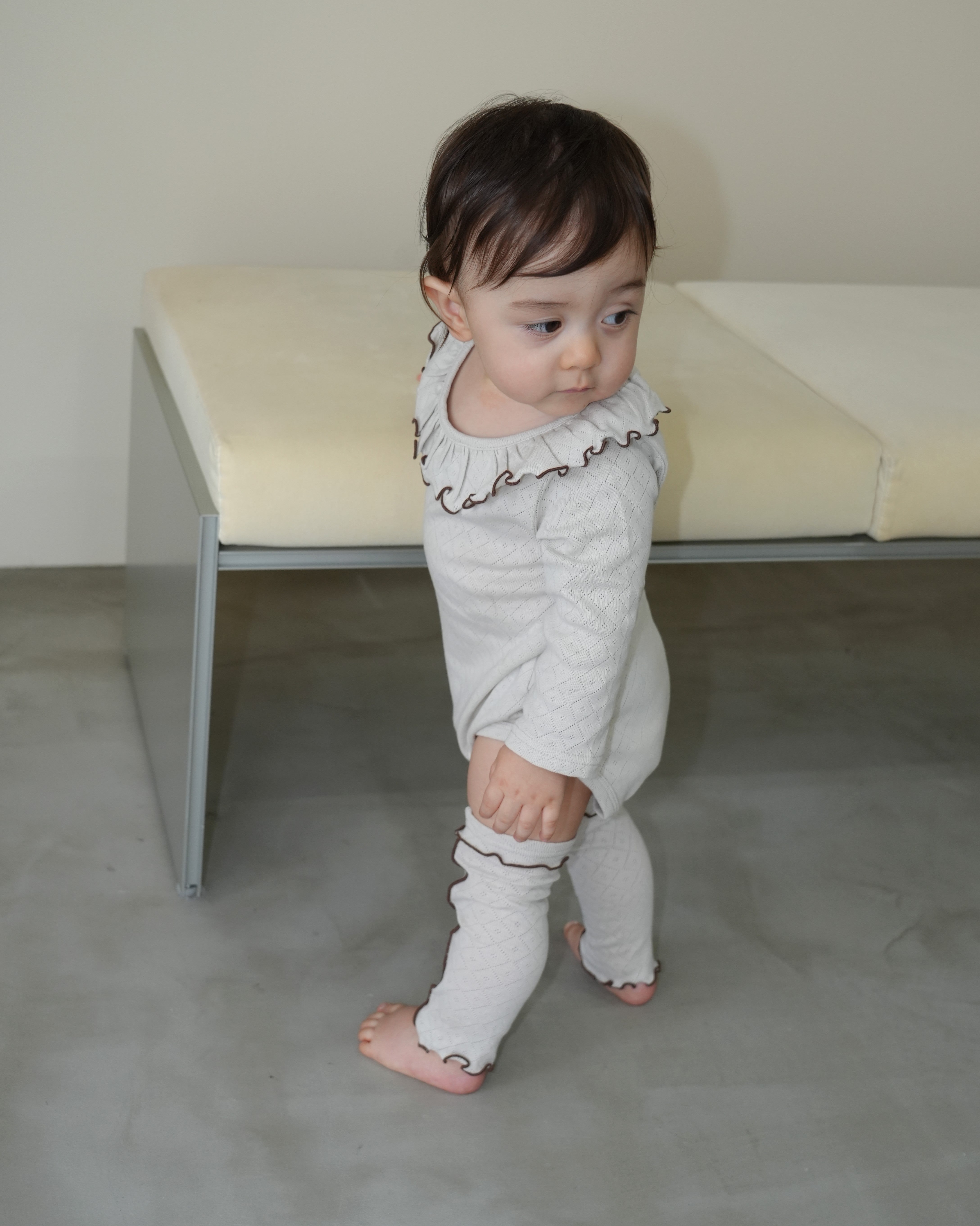 Eyelet Fraise Leg Warmers【110325】 (beige)