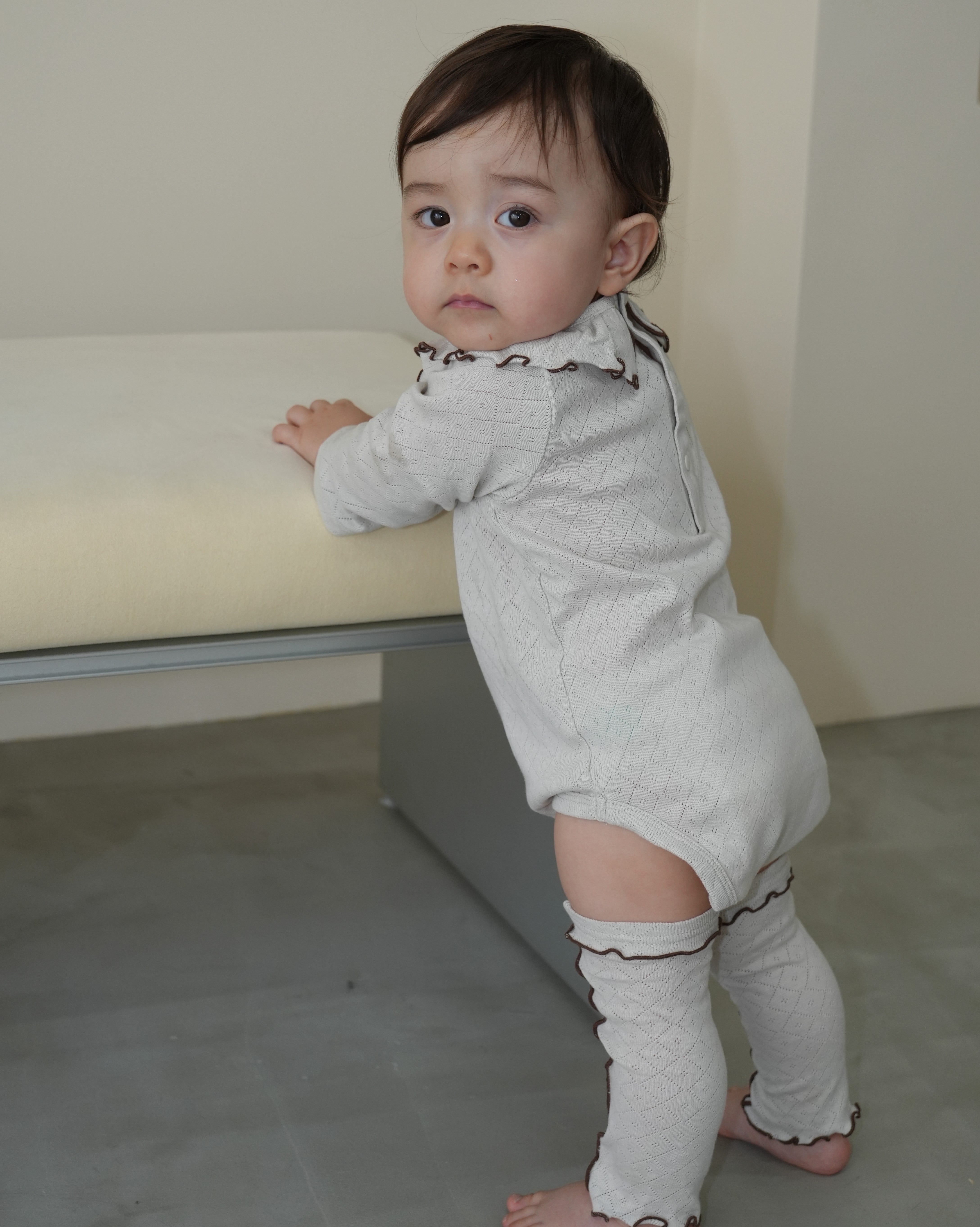 Eyelet Fraise Leg Warmers【110325】 (beige)