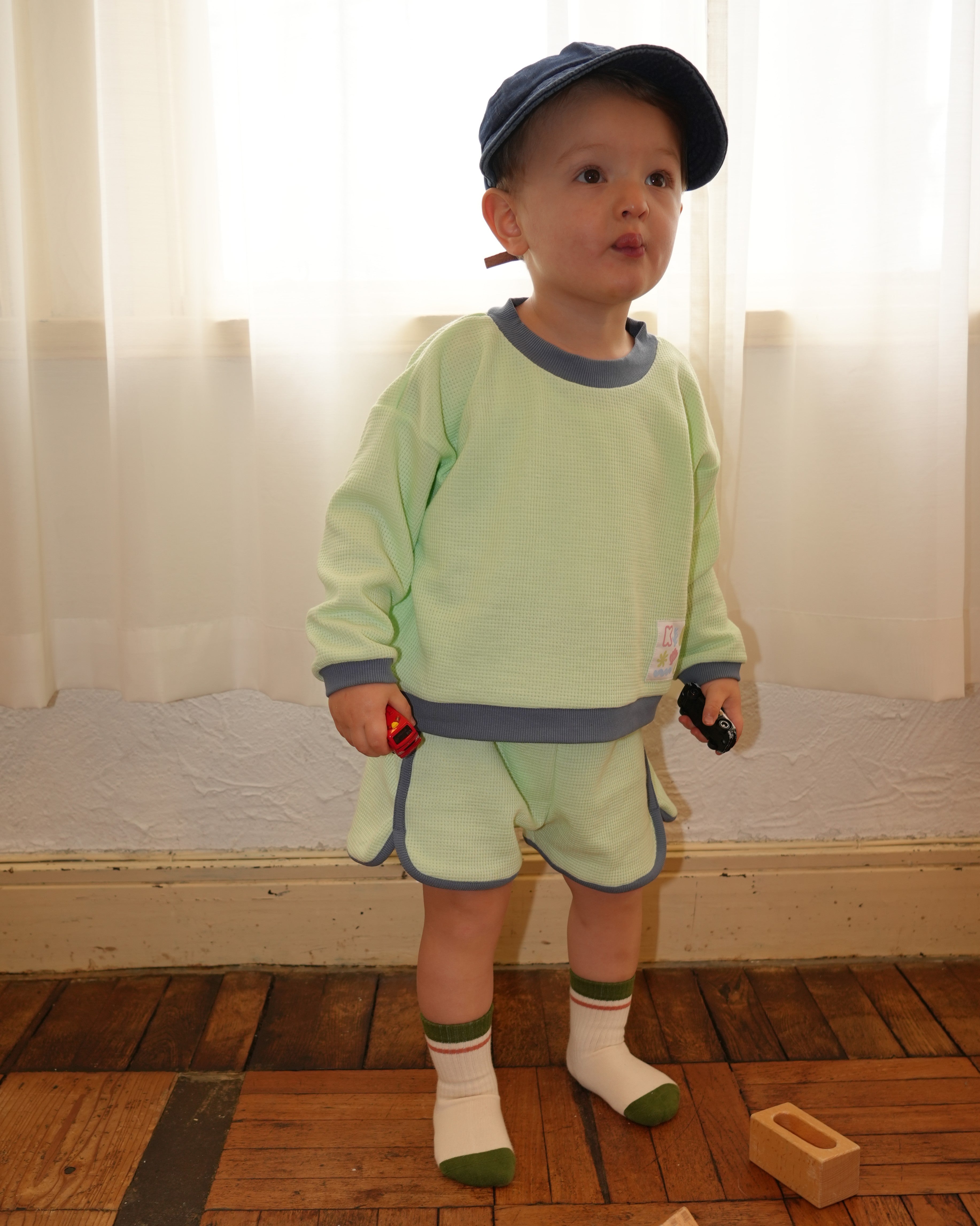 Neon Color Sweatshirt【110200】（green）