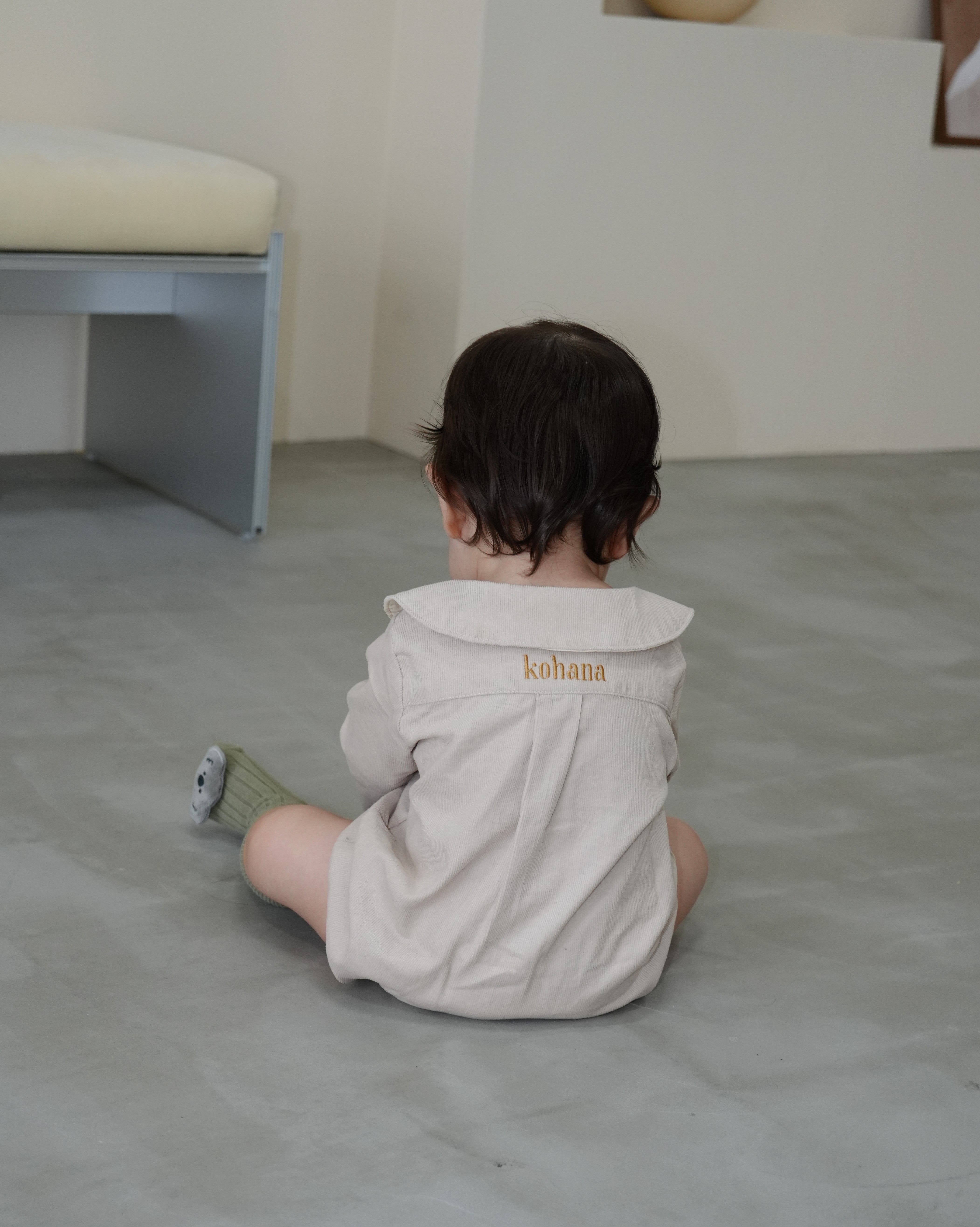 [110412] (beige)