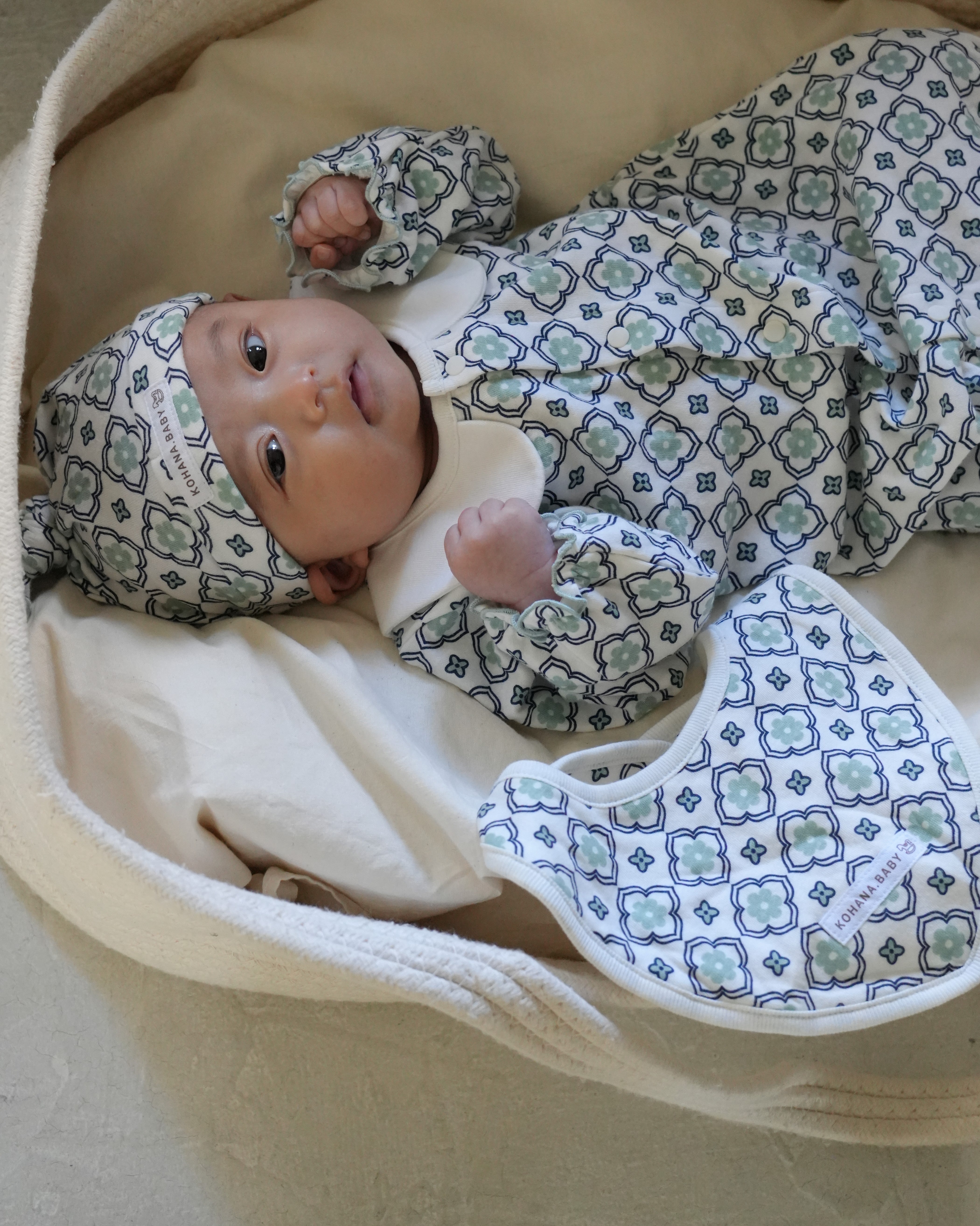 Vintage Tile Pattern Bib【110114】