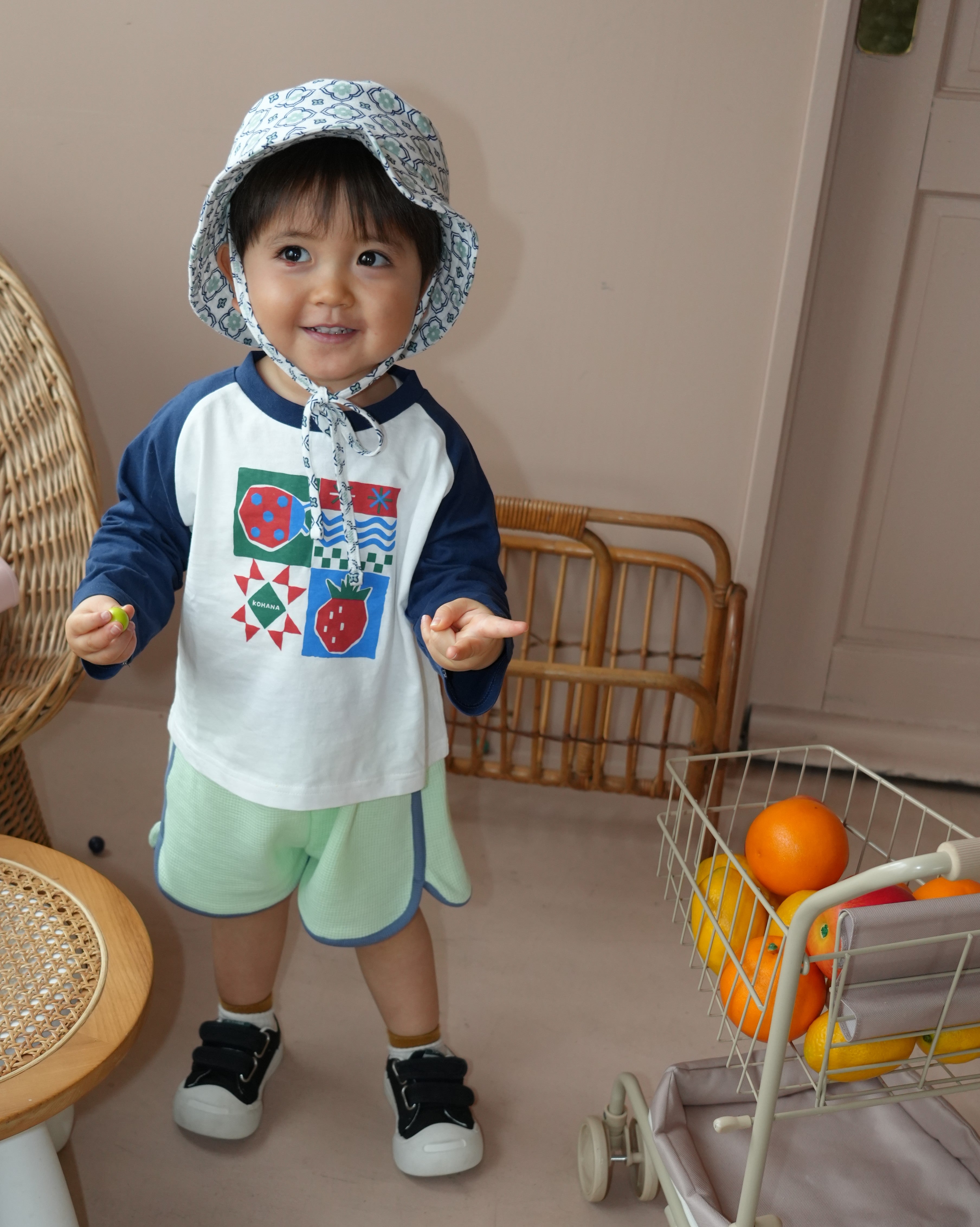 Doodle Raglan Sleeve T-Shirt【110134】