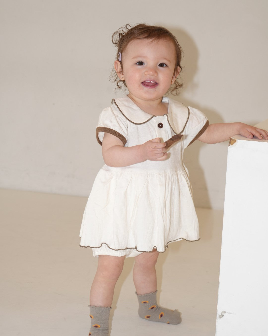 Bicolor Round Collar Skirt Rompers
【110238】