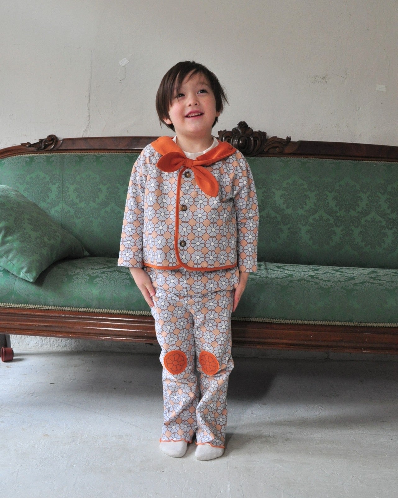 Retro Daisy Cardigan with Scarf【110119】（BROWN）