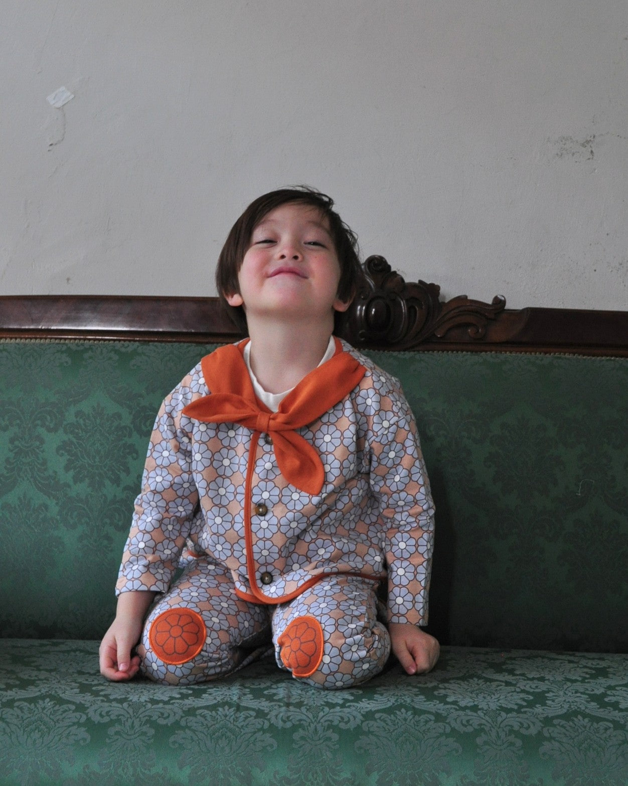 Retro Daisy Cardigan with Scarf【110119】（BROWN）