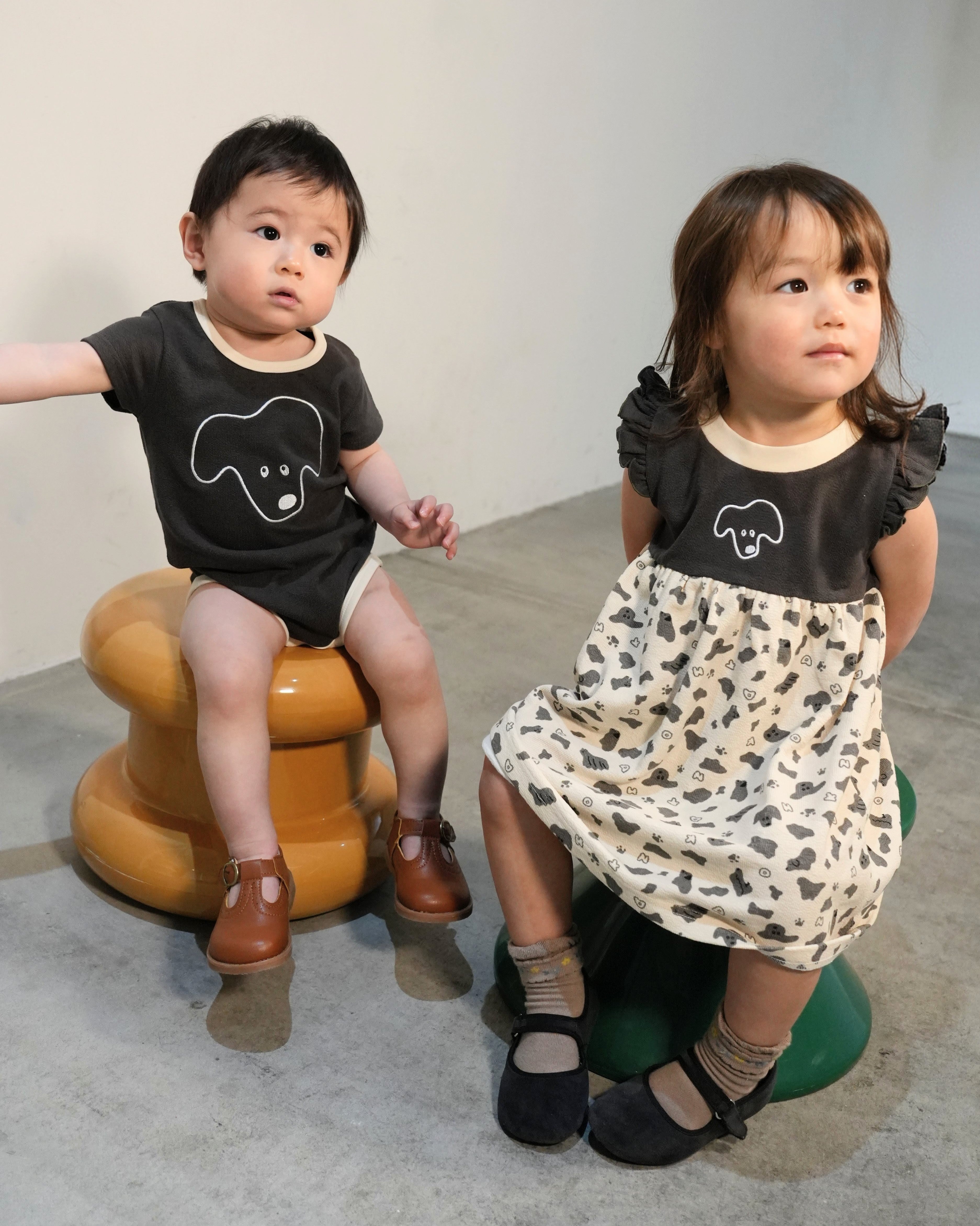 Monotone Dog Embroidered Rompers【110244】